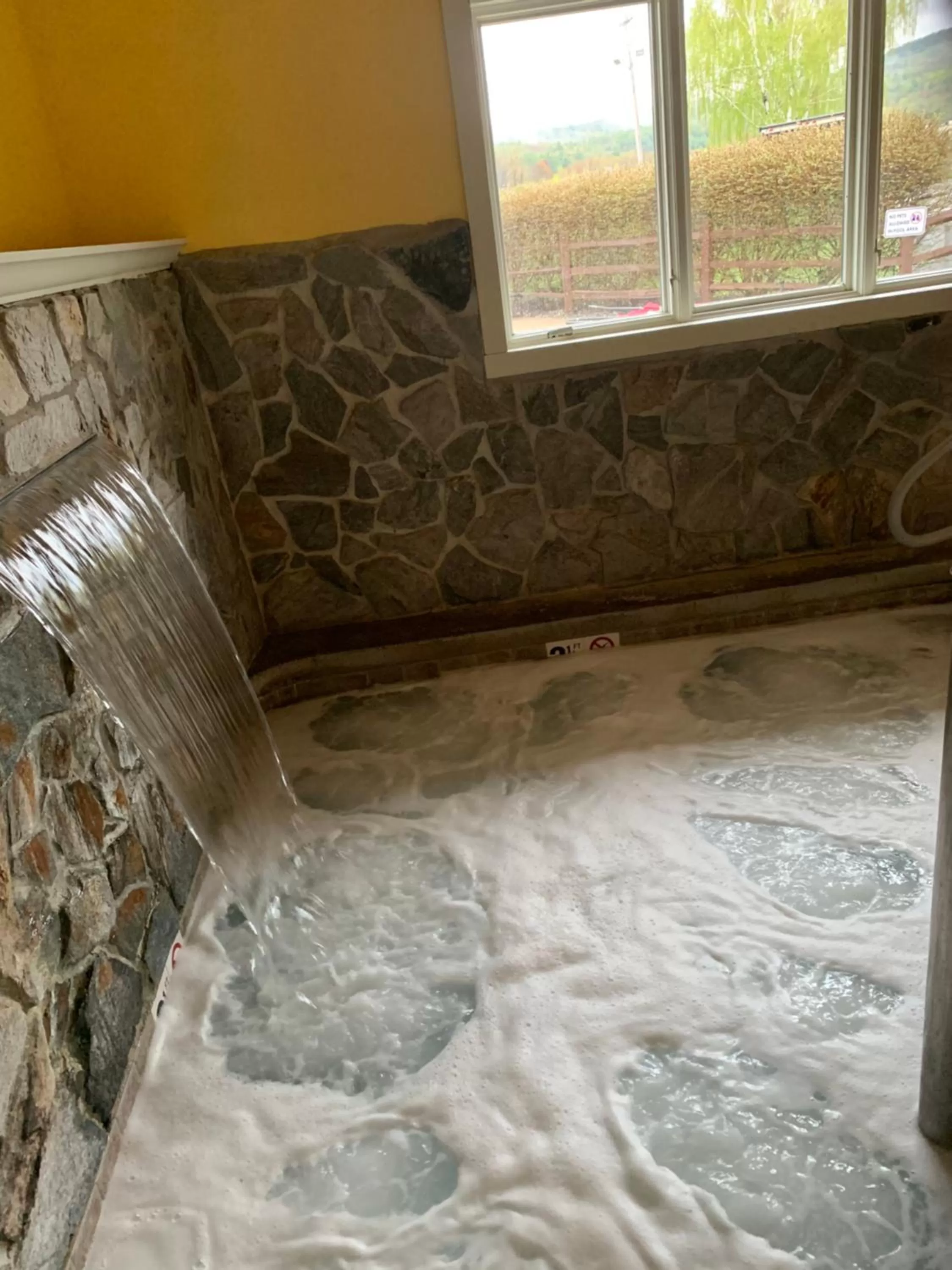 Hot Tub in Fireside Inn & Suites Gilford