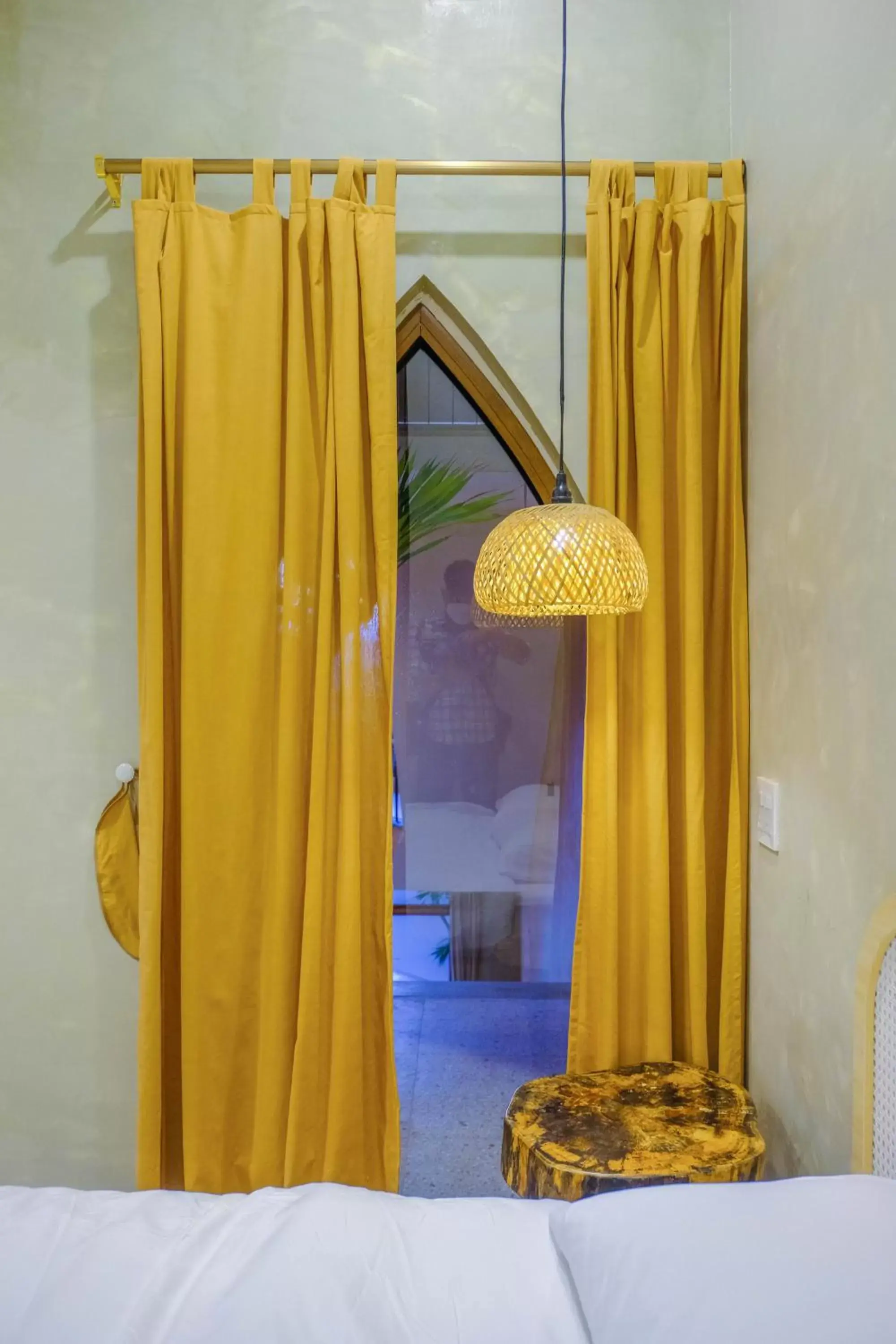 Deluxe Double Room in Eo Gió Có Homestay Deluxe Double Room in Eo Gió Có Homestay