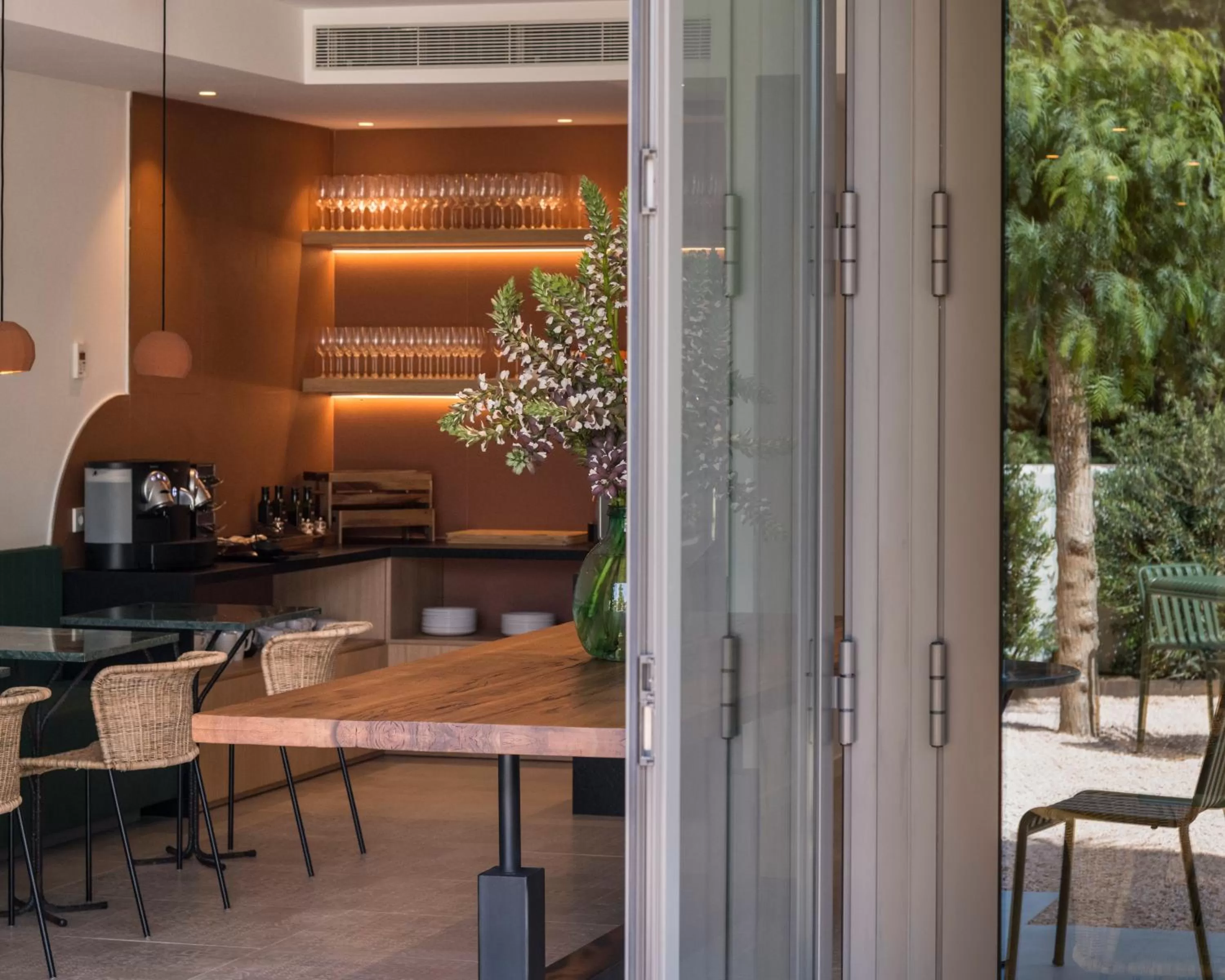 Restaurant/places to eat in Alta House Begur