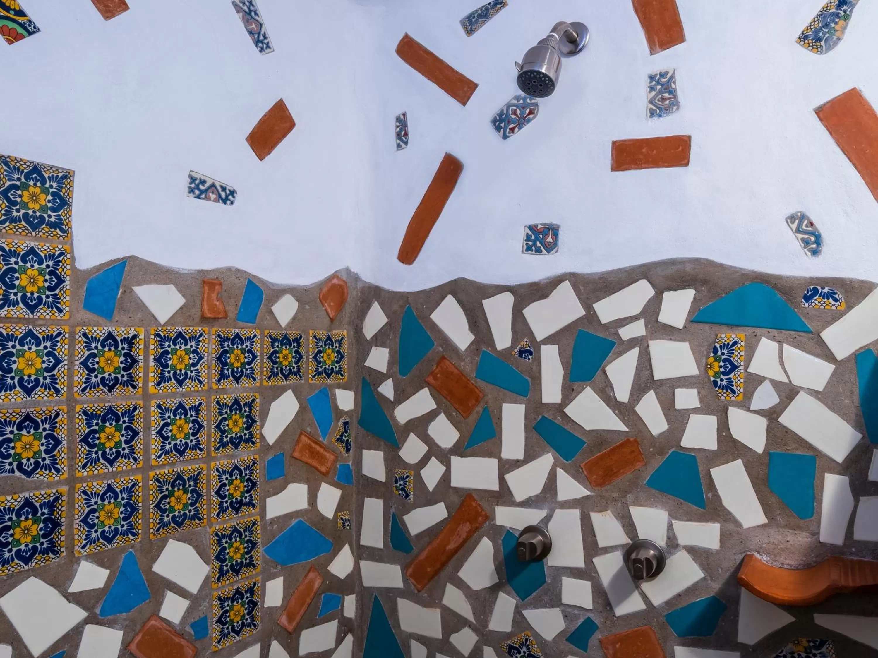 Shower in Casa Miguel Arcangel