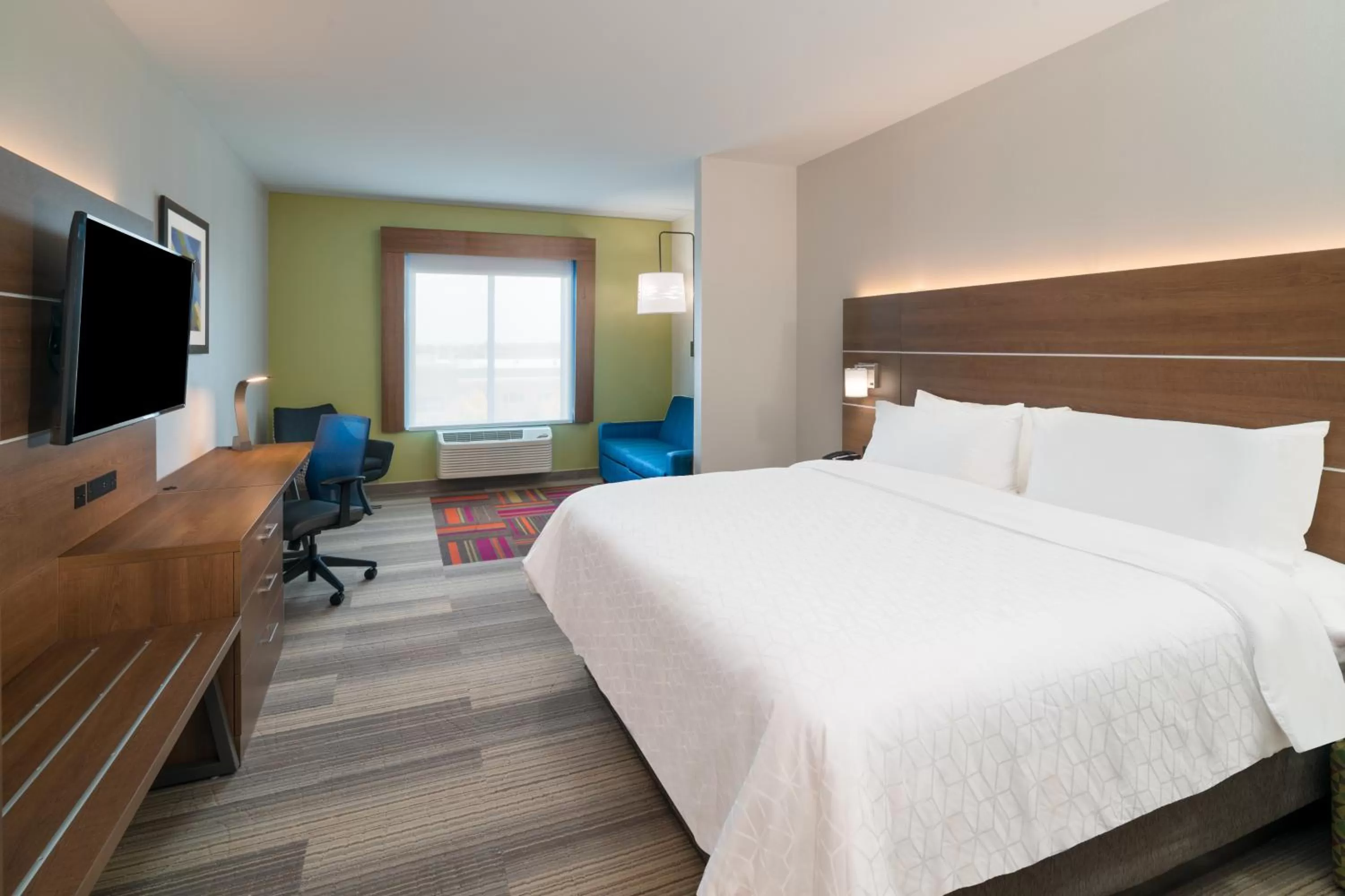 Bed in Holiday Inn Express & Suites - St Peters by IHG