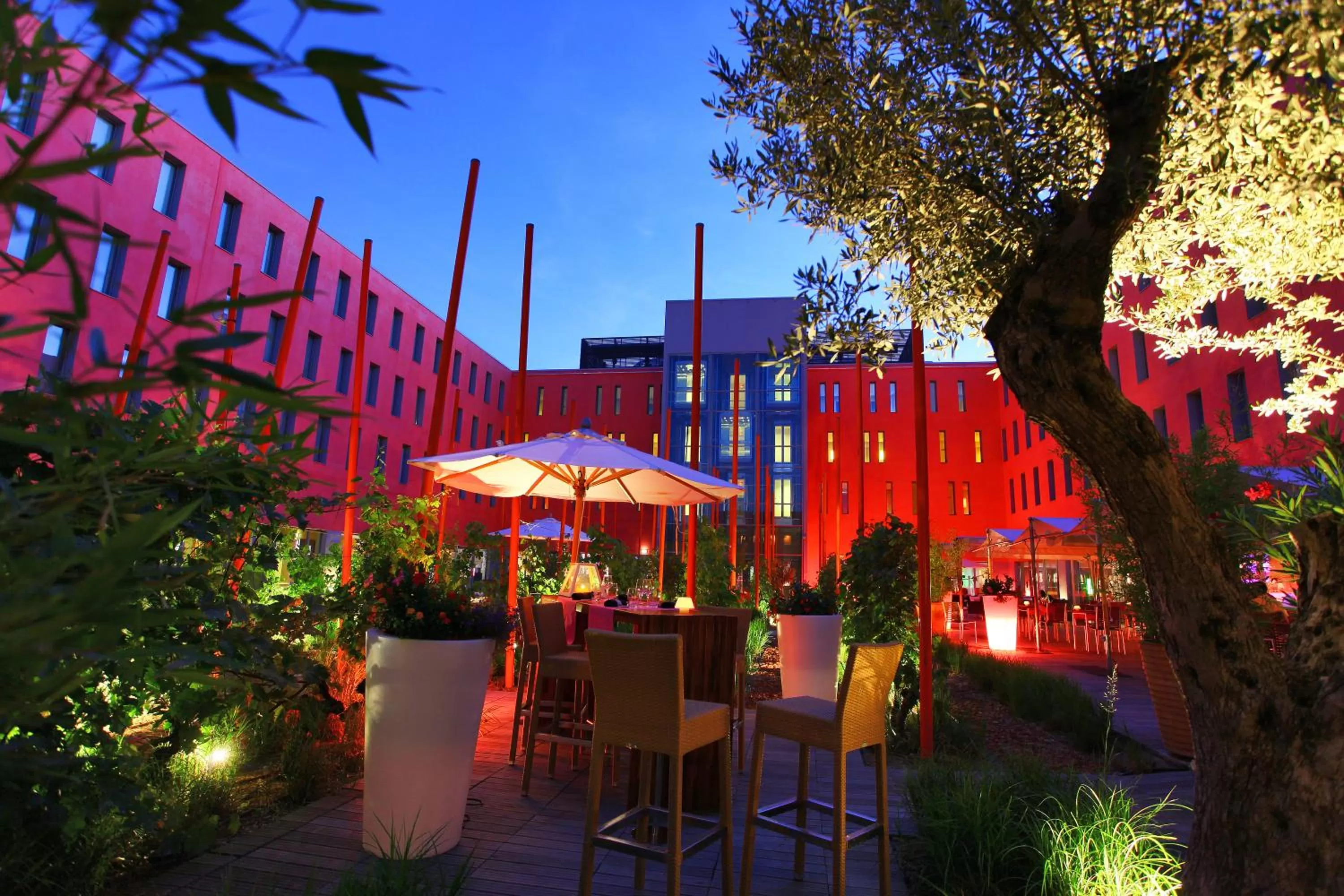 Patio in Radisson Blu Hotel Toulouse Airport