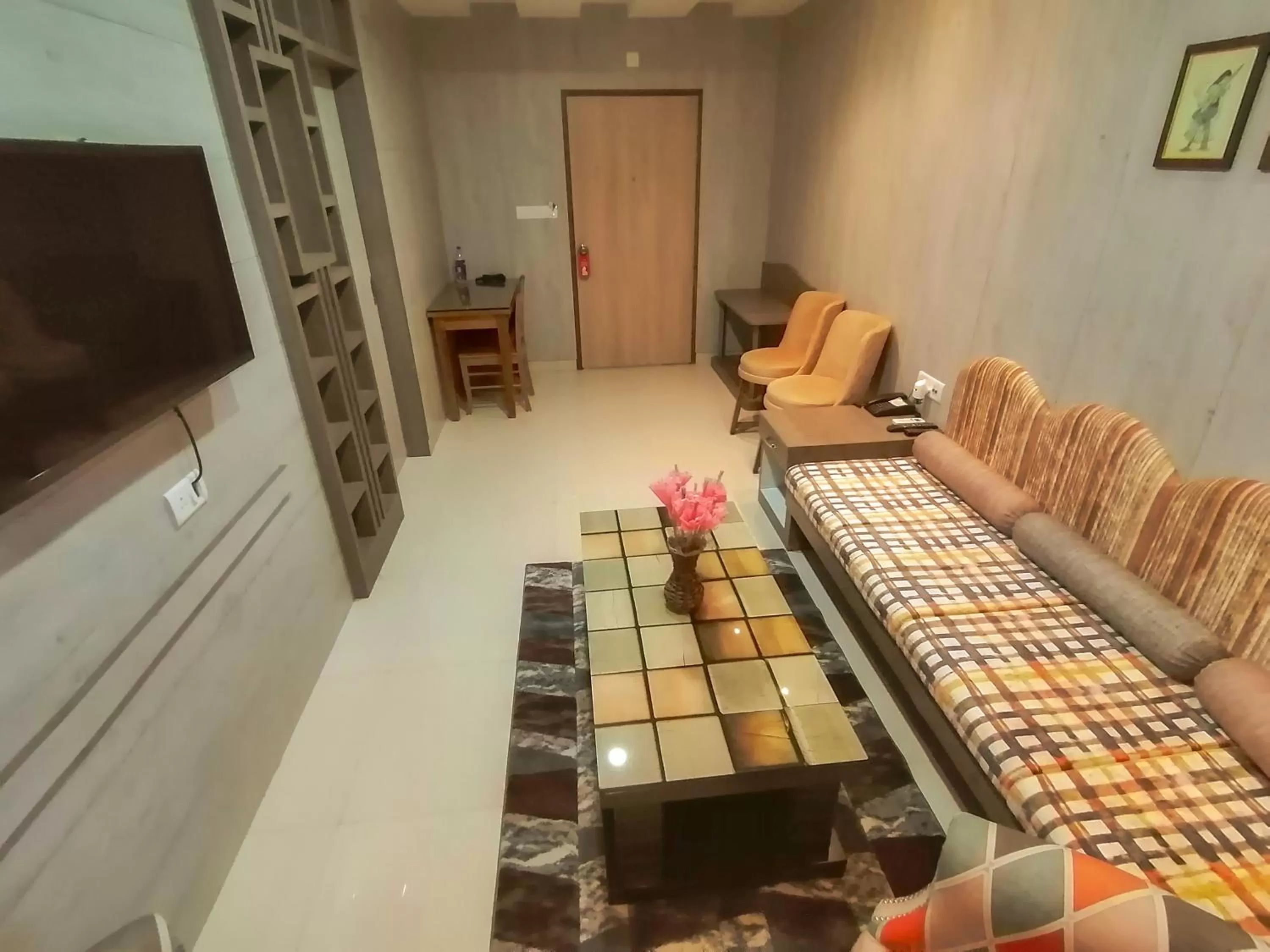 TV and multimedia, Bed in Ghar 365 Residency