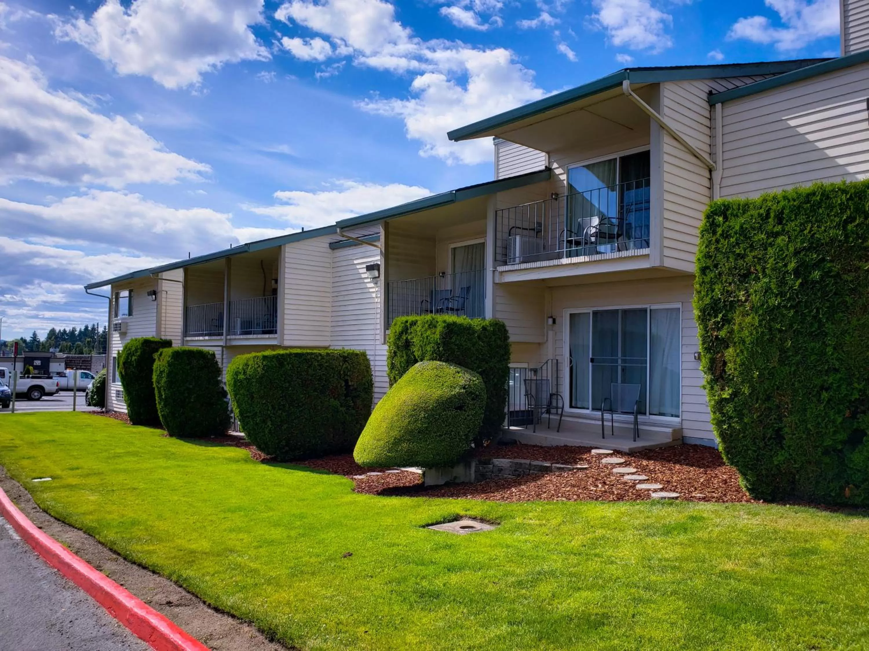 Property building in Quality Inn & Suites Vancouver - Hazel Dell