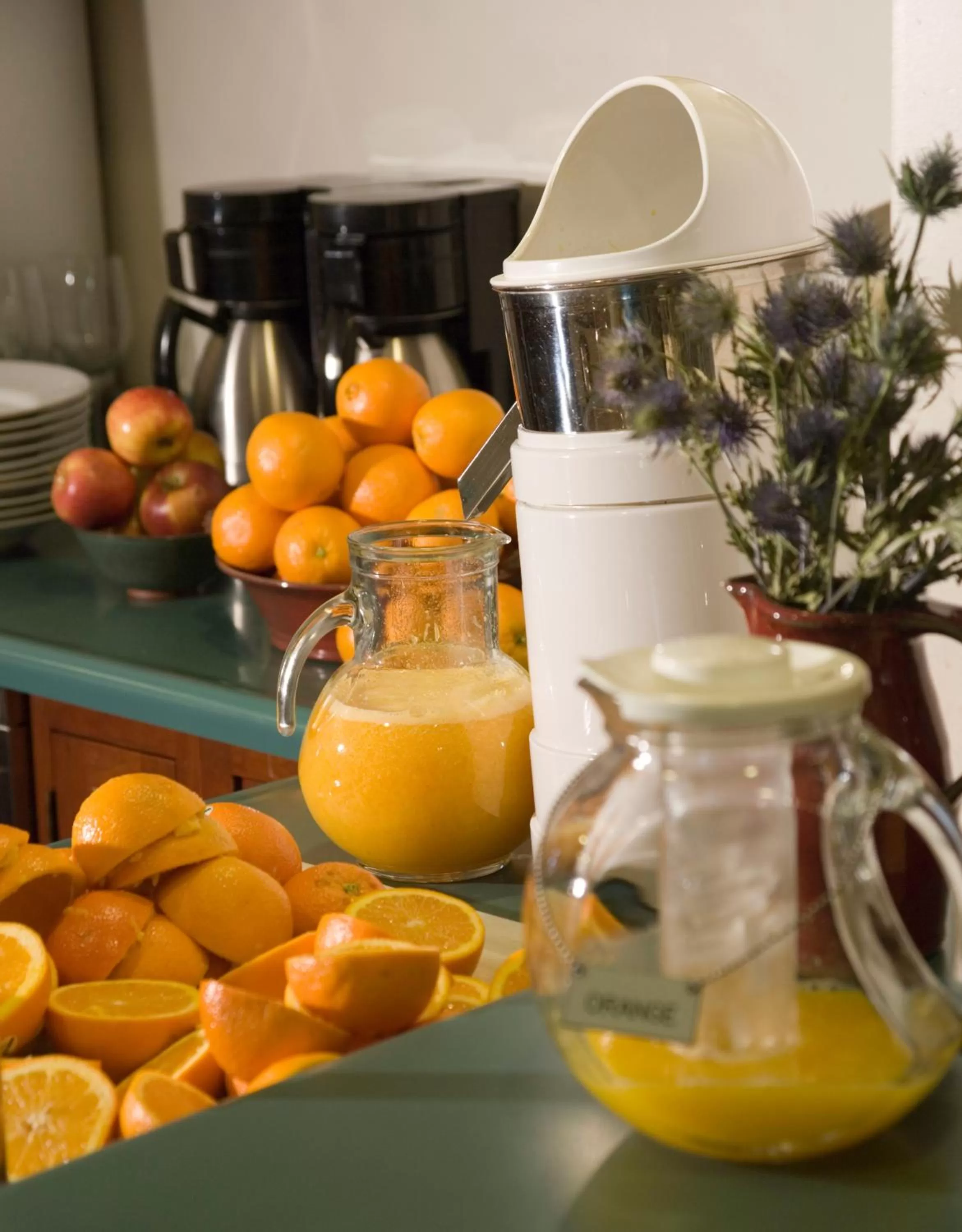 American breakfast in Lake Pointe Inn