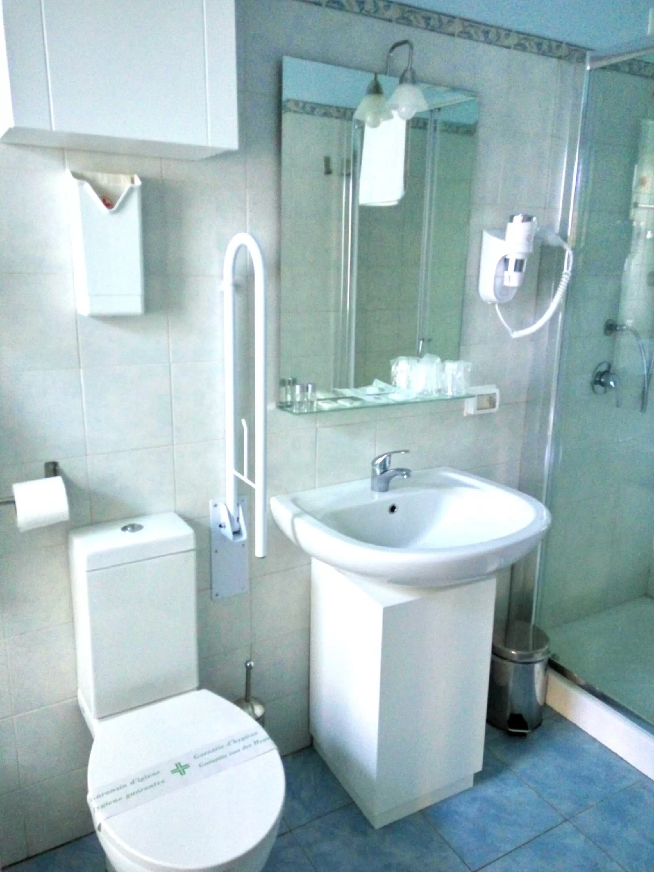 Bathroom in Michelangelo Rooms