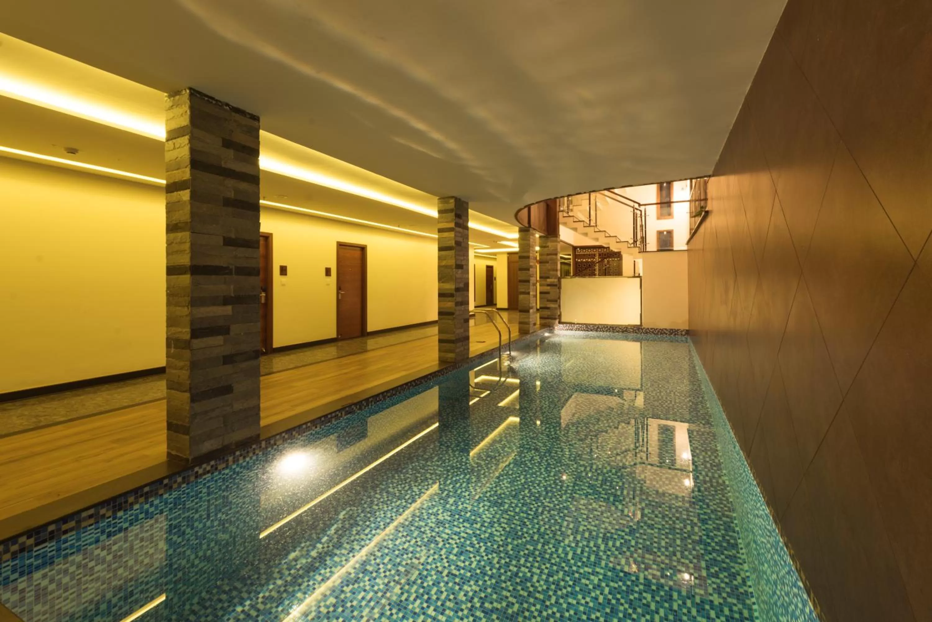 Swimming pool in Trivers Resort Munnar