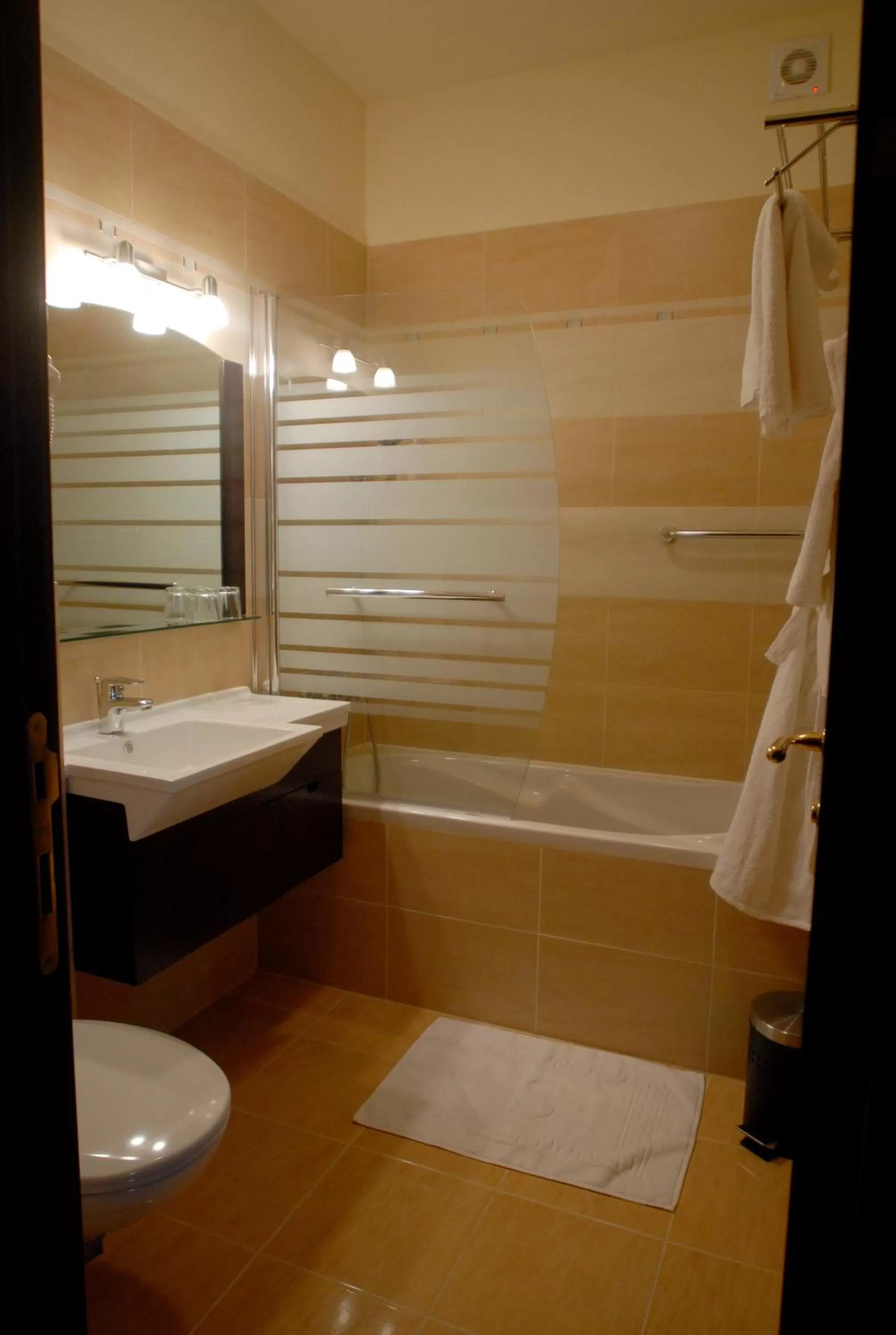 Bathroom in Hotel Aurum