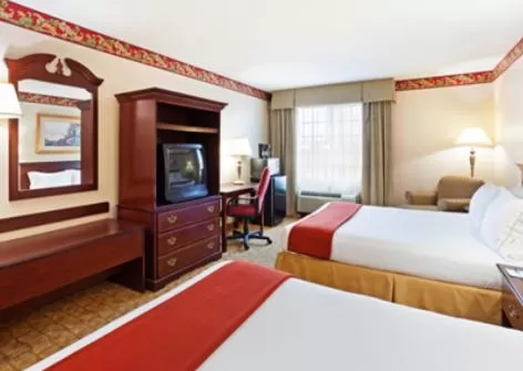 Day, Bed in Holiday Inn Express Winston-Salem by IHG