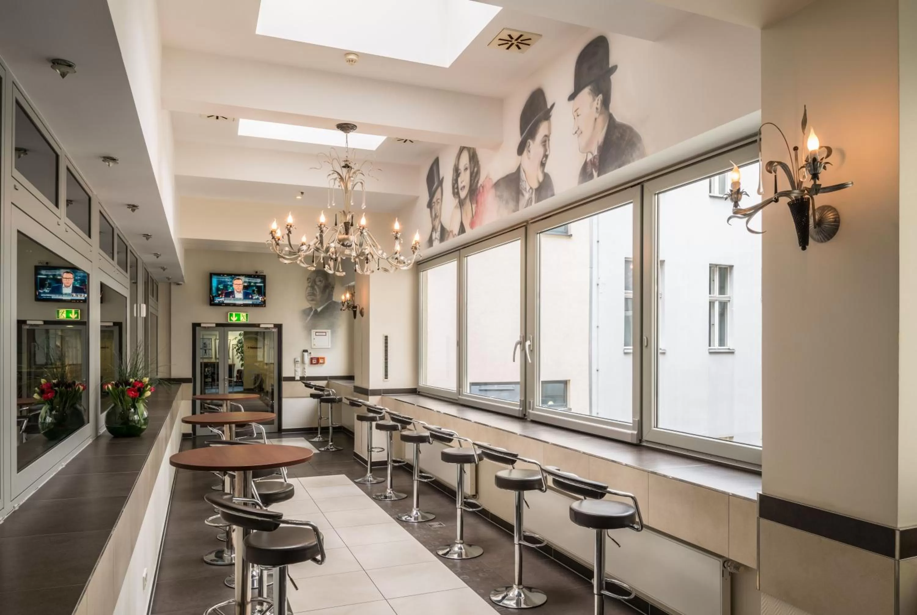 Lounge or bar in Hollywood Media Hotel am Kurfürstendamm