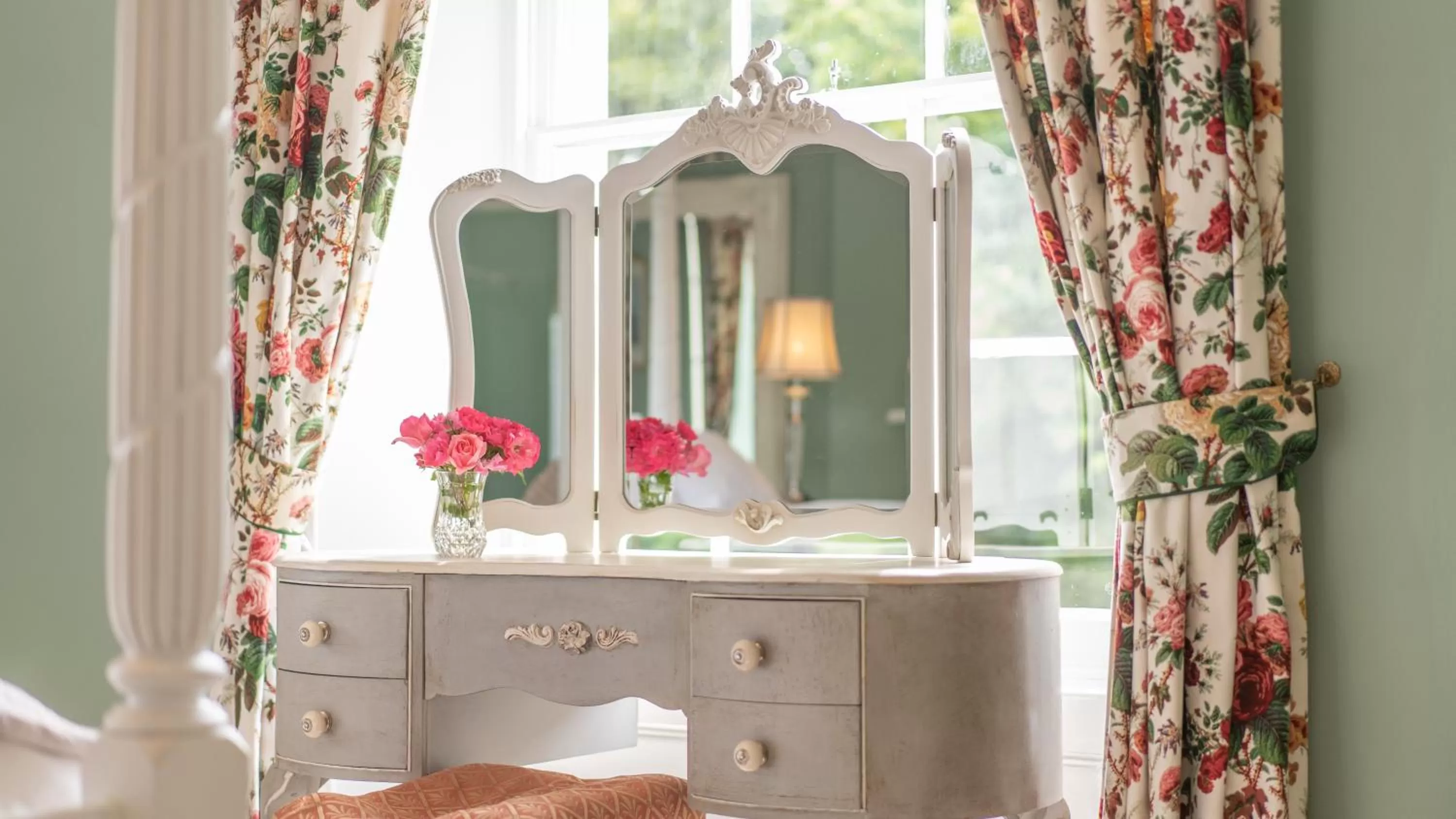 Bedroom, Bathroom in Pantybeiliau House Bed & Breakfast