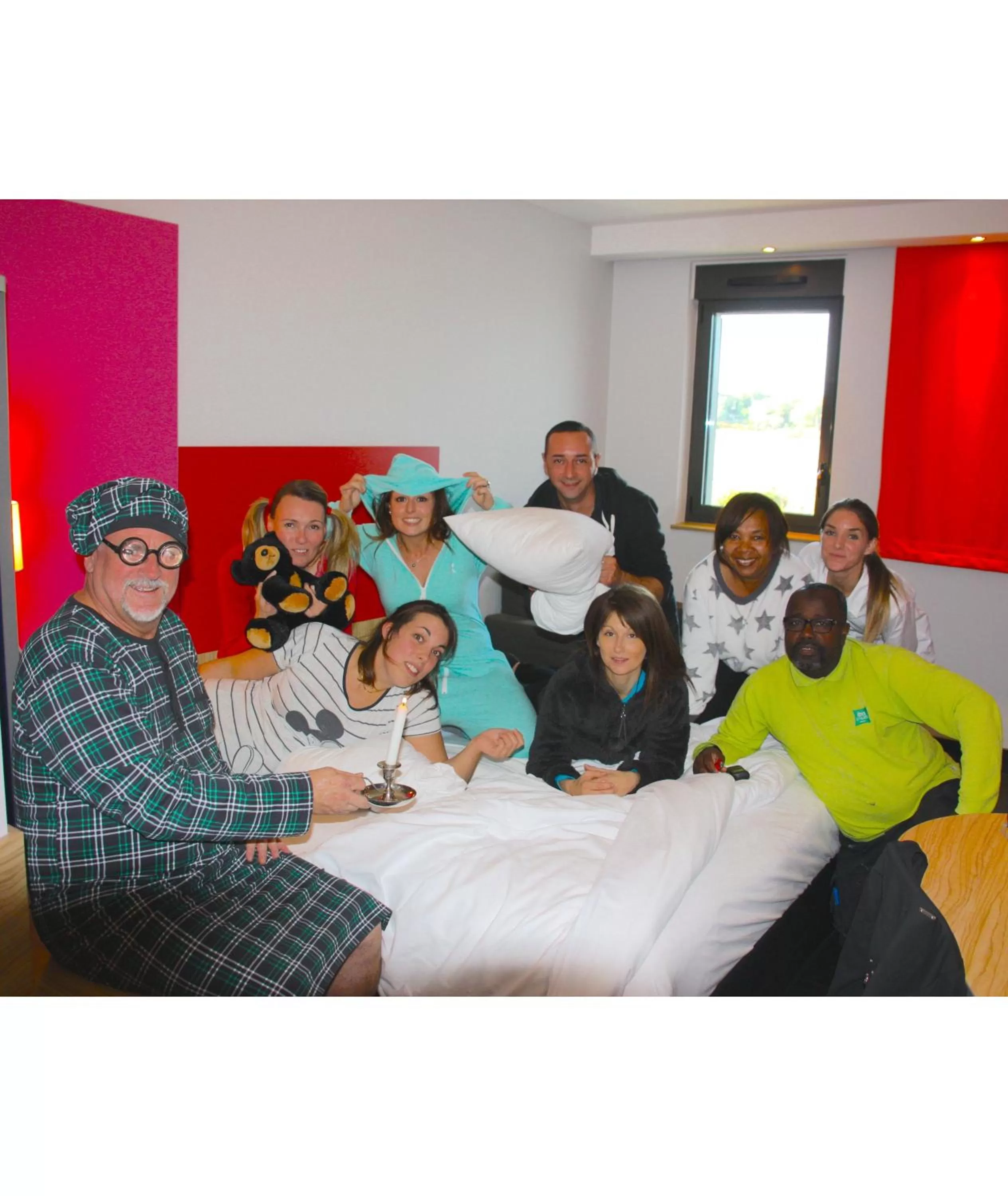 Staff in ibis Styles Romans-Valence Gare TGV