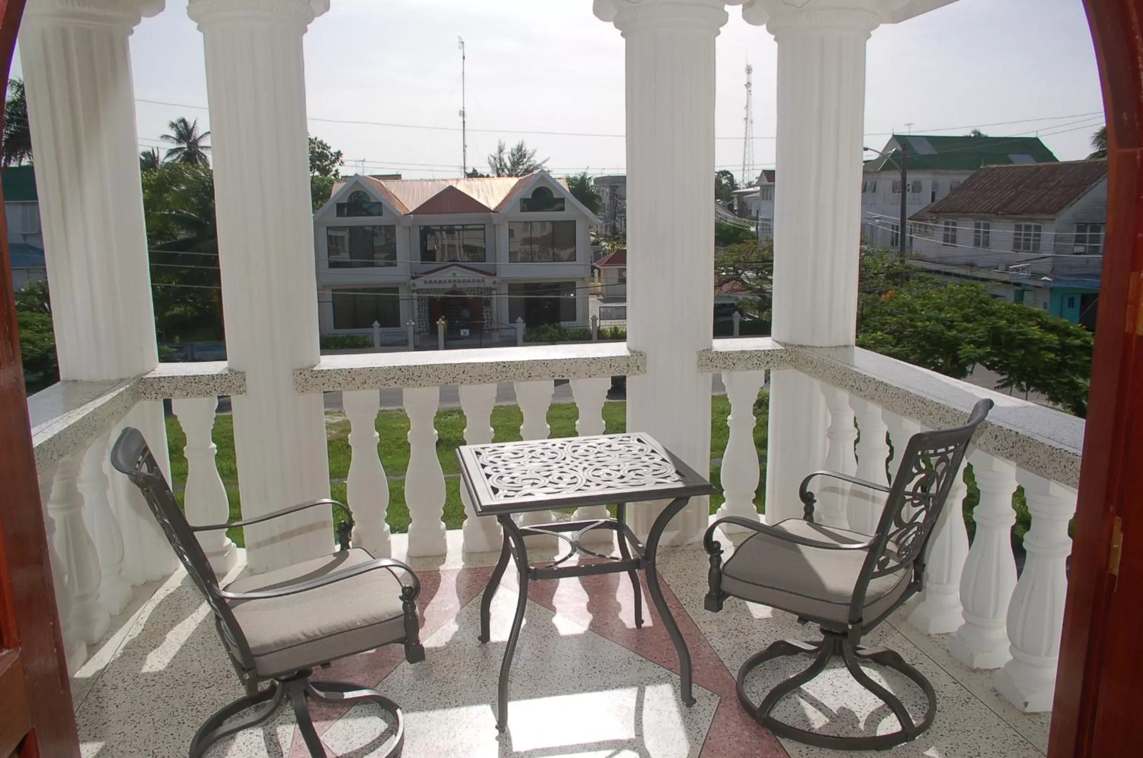 Property building in El Dorado Inn