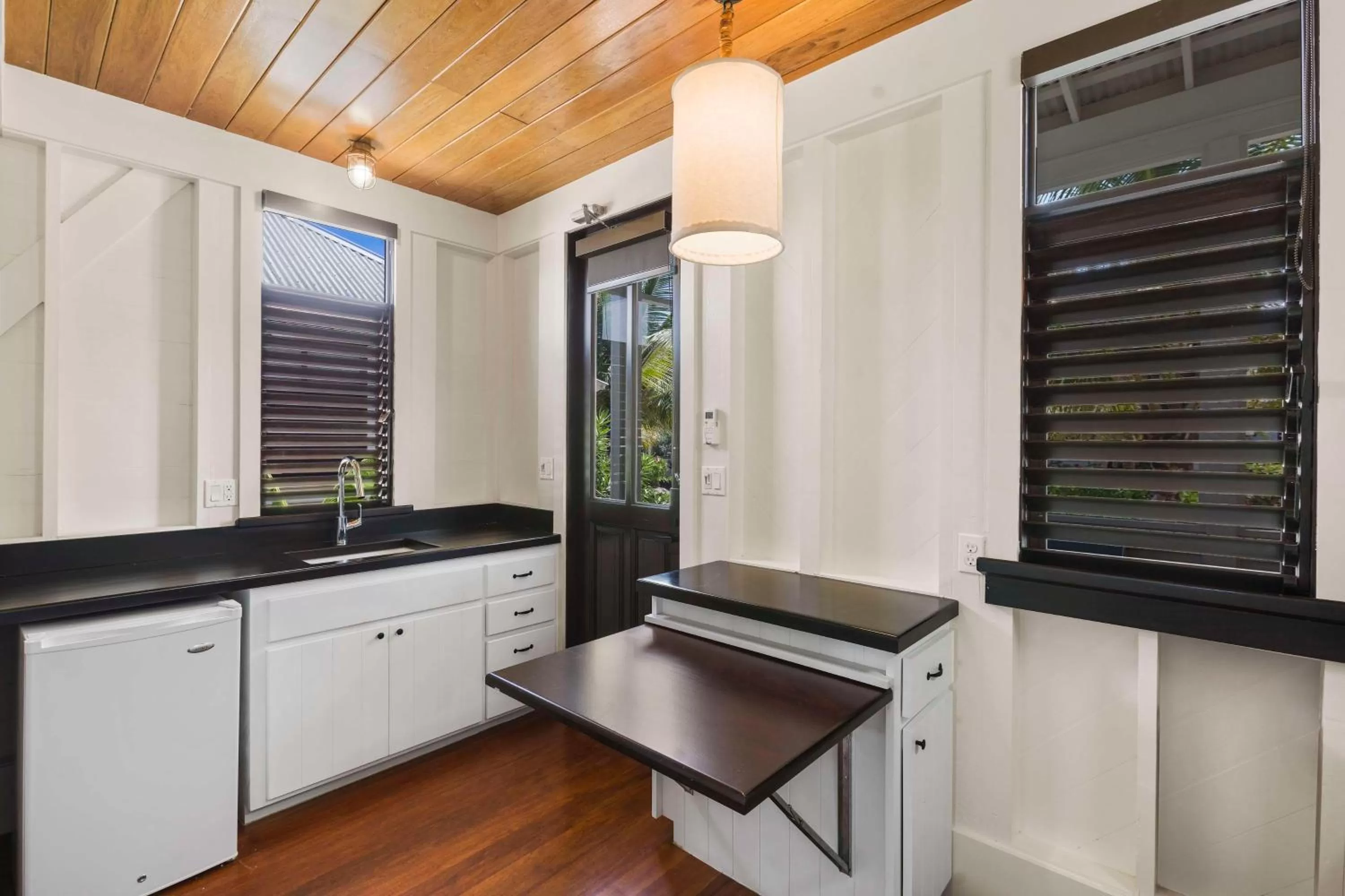 Kitchen or kitchenette in Mahogany Bay Resort and Beach Club, Curio Collection