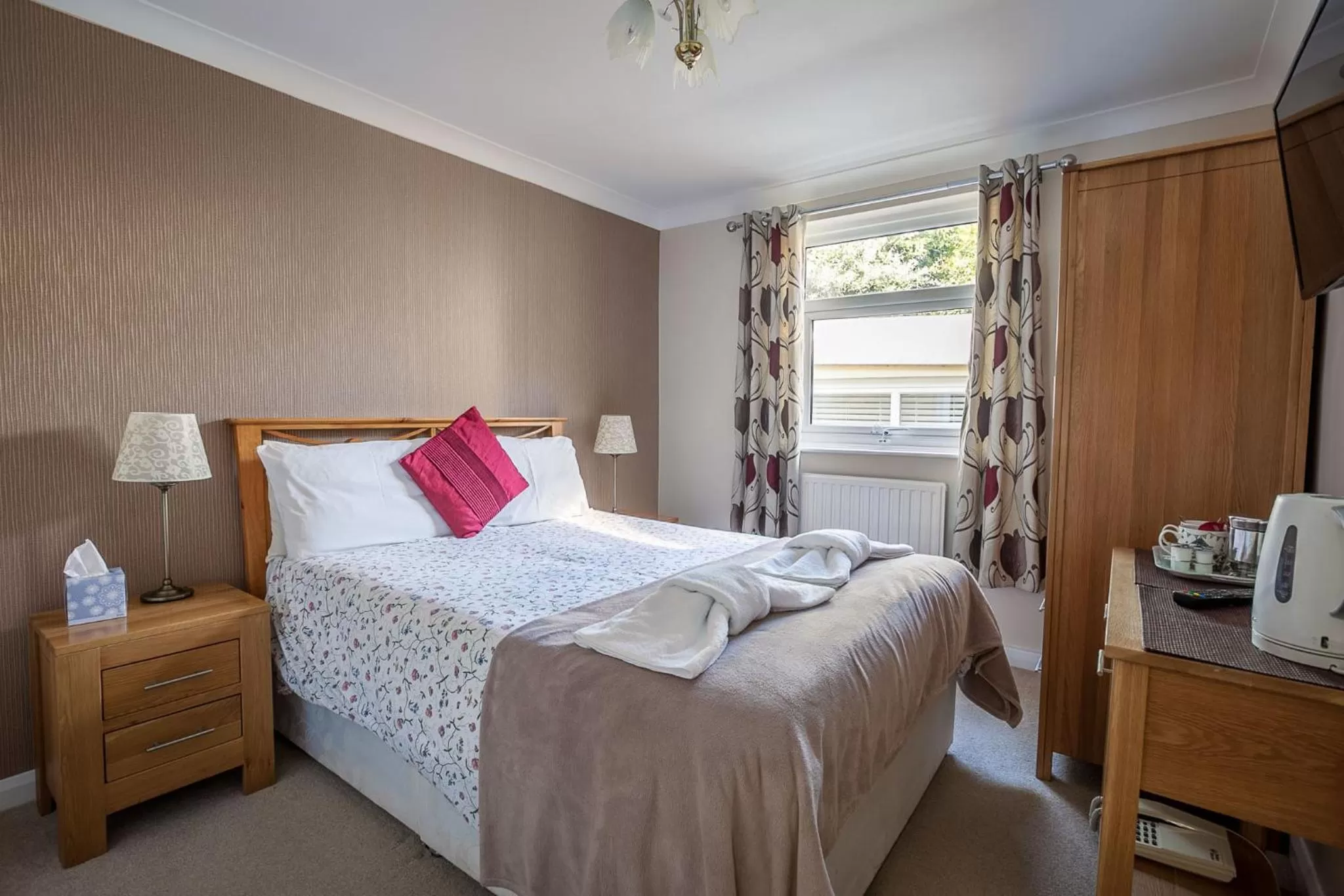 Bed in The Hotel Balmoral - Just for Adults