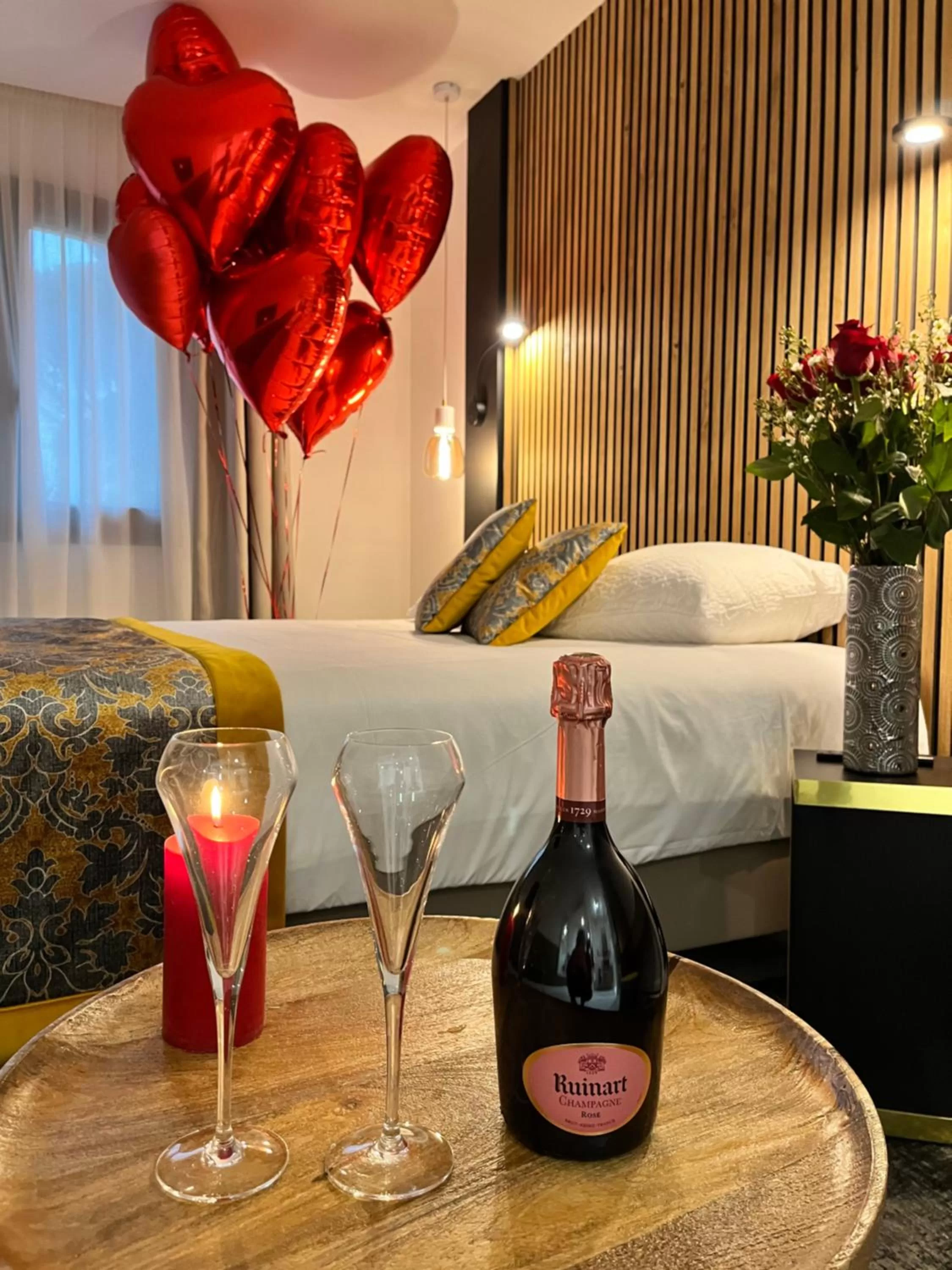 Decorative detail in Le Confidentiel Hôtel & SPA