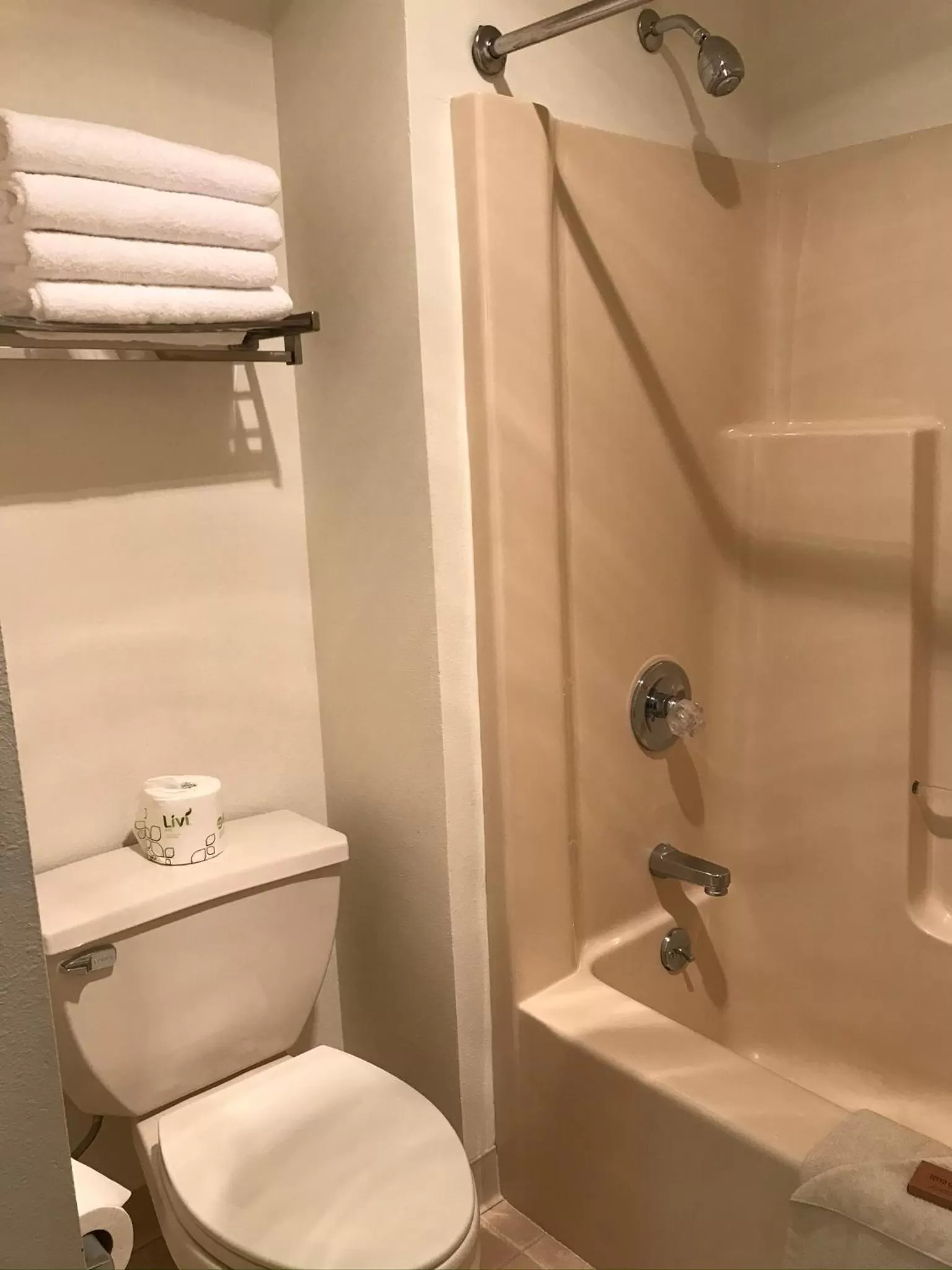 Bathroom in Dutch Country Inn