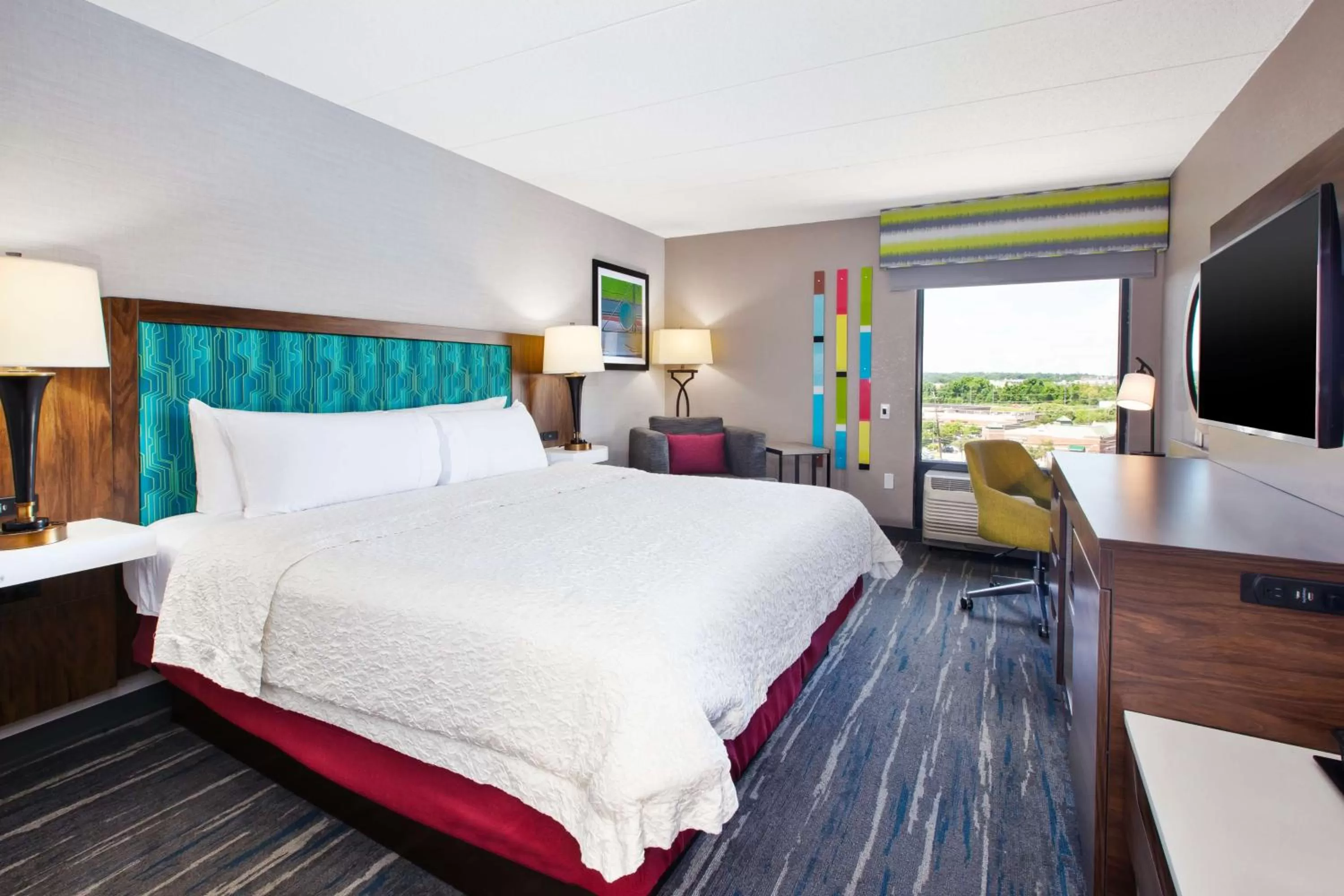 Bedroom, Bed in Hampton Inn College Park