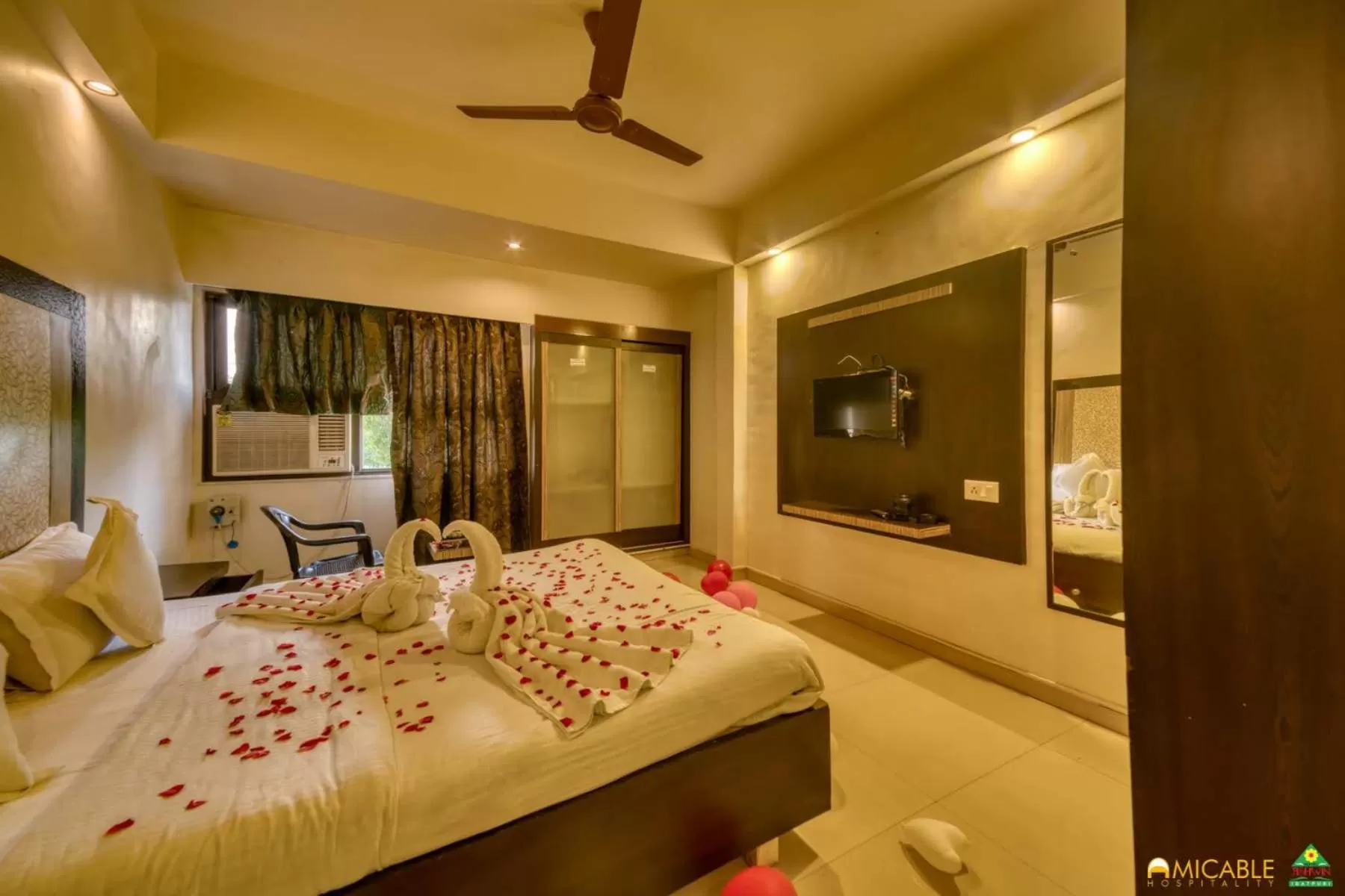 Bed in Hotel Ashwin Igatpuri, Pure Veg & Jain Food