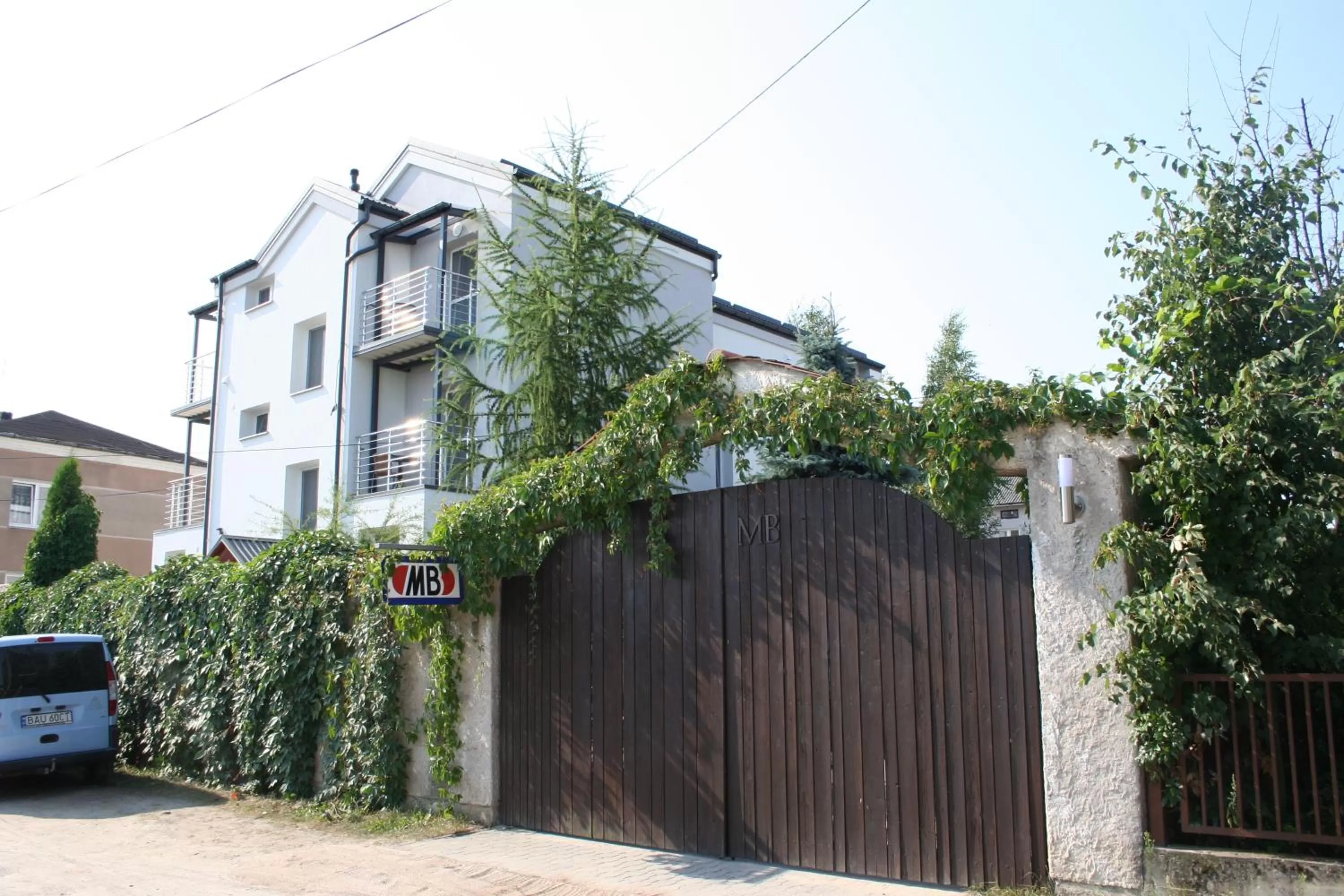 Property building in Villa MB