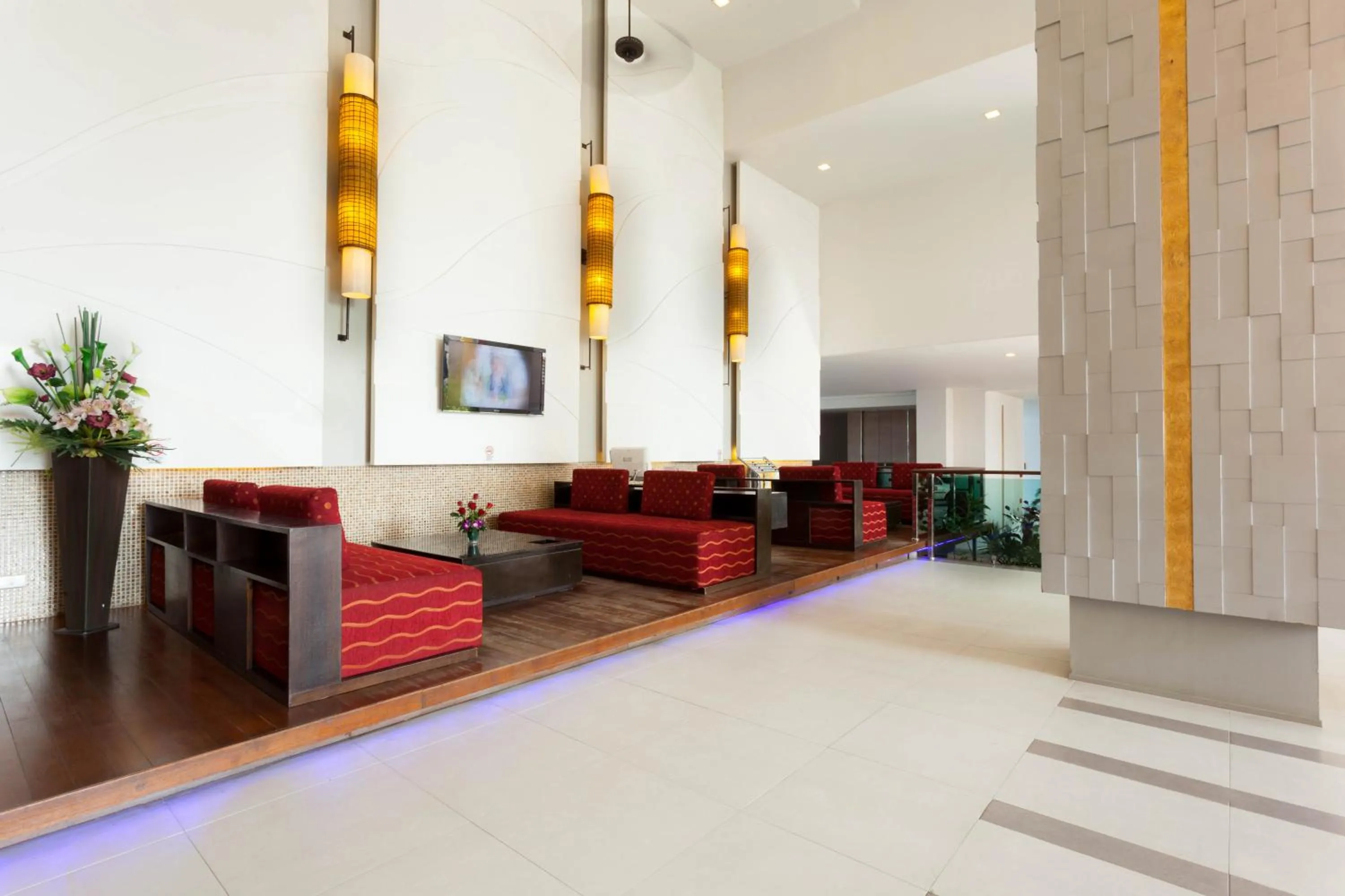 Lobby or reception in Andakira Hotel - SHA Extra Plus