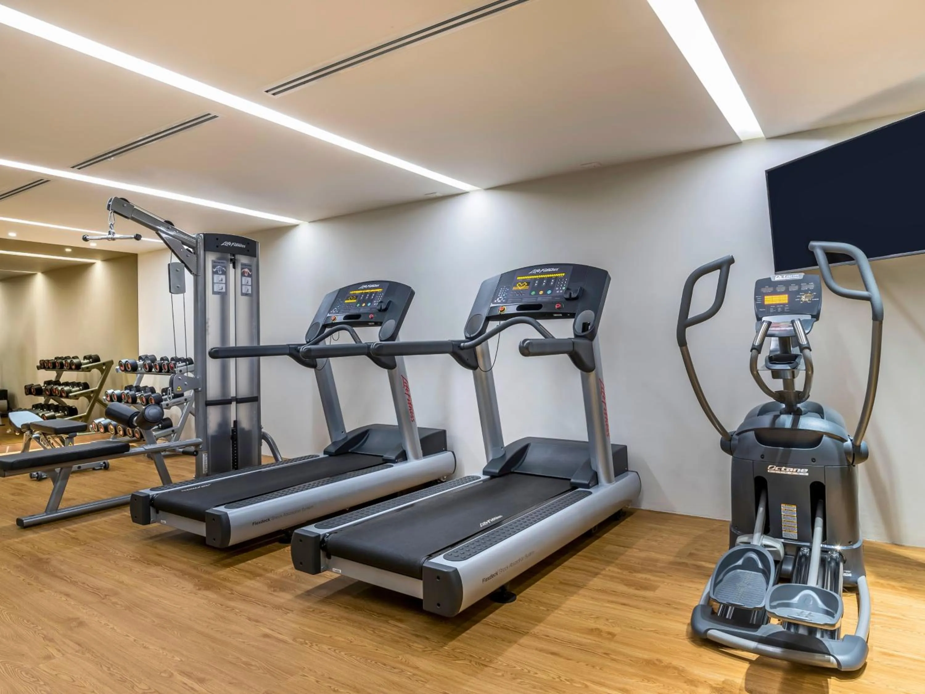 Fitness centre/facilities in Novotel Phuket City Phokeethra