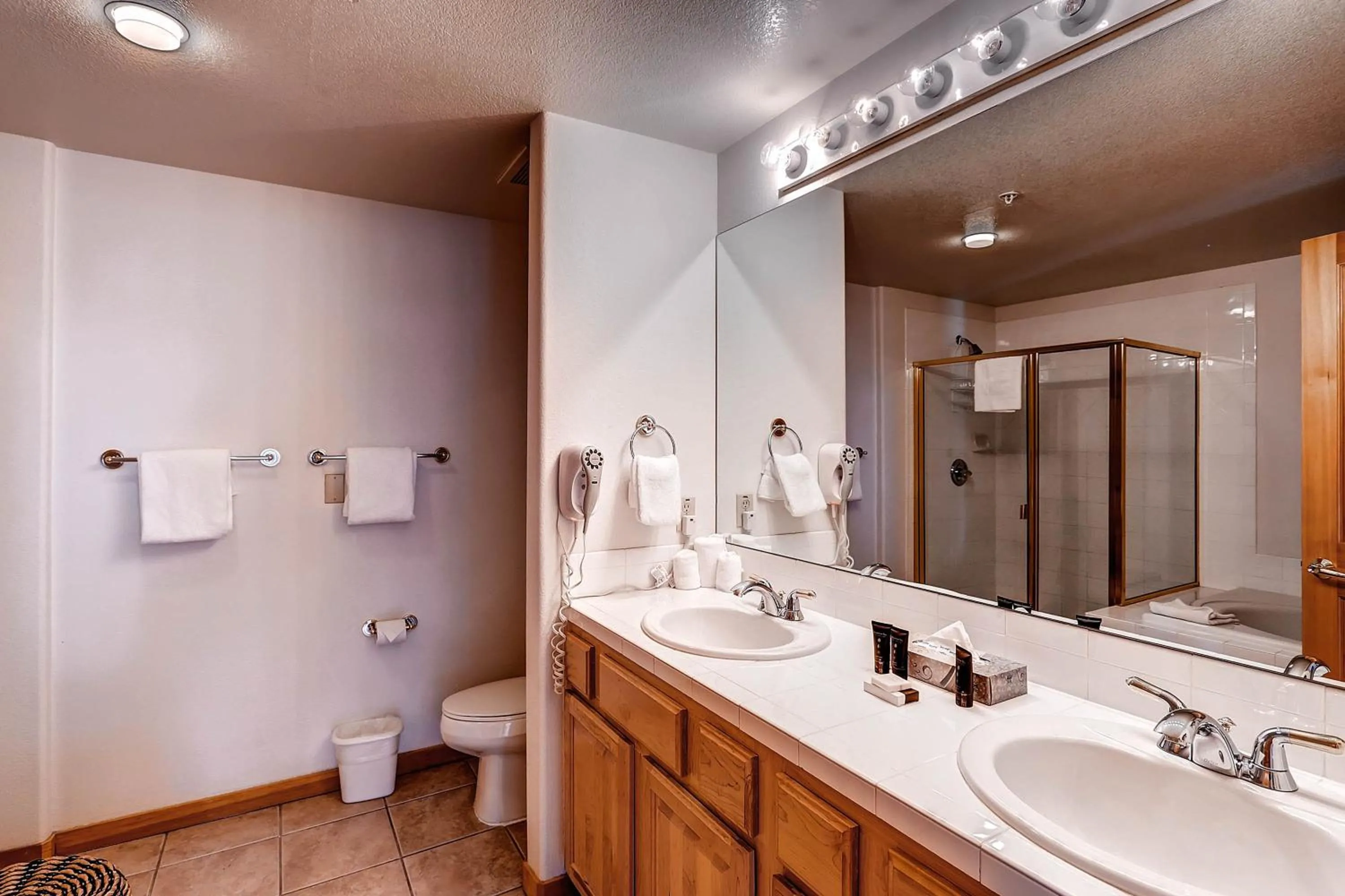 Bathroom in Gateway Mountain Lodge by Keystone Resort