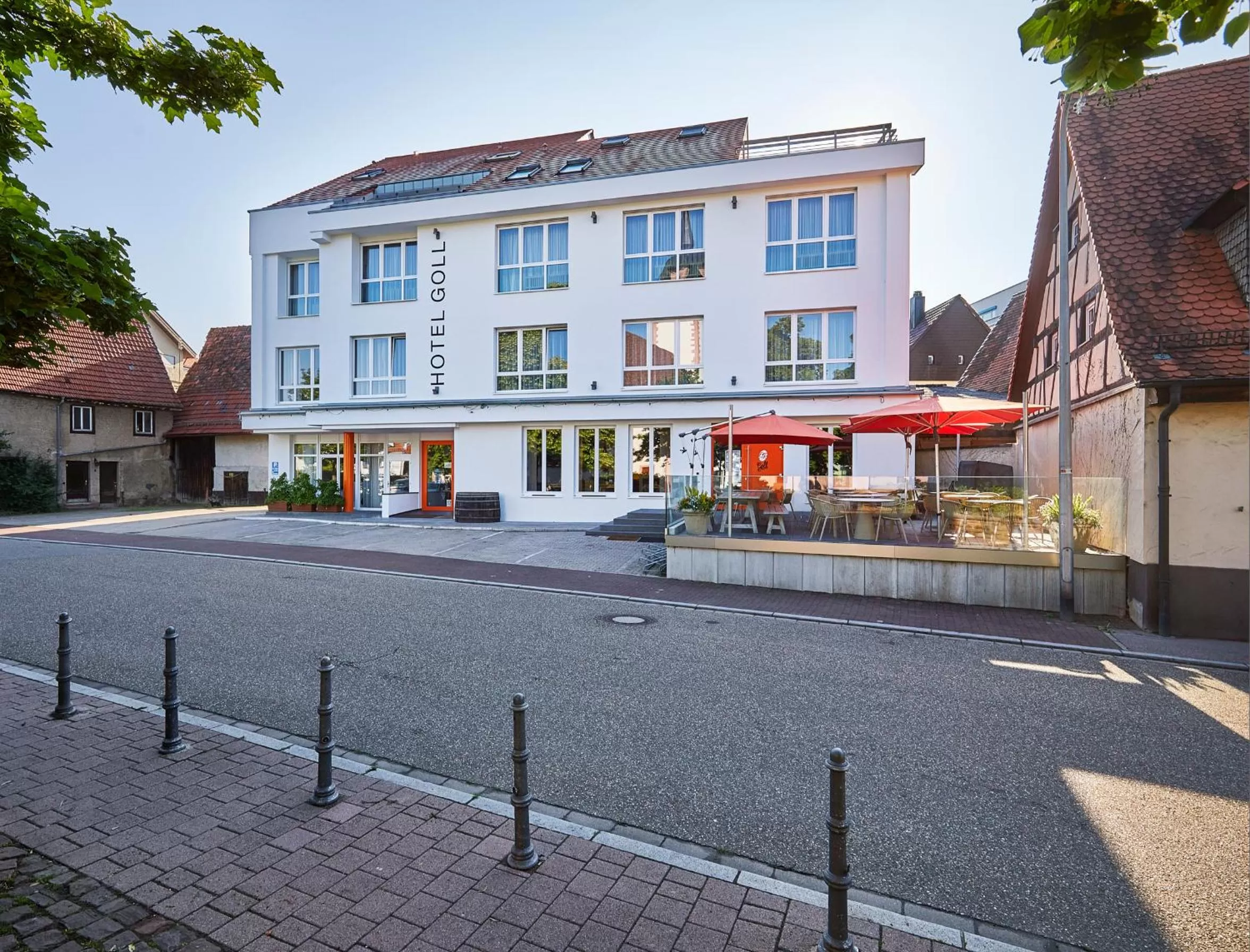 Property building in Hotel Goll Pforzheim-Niefern