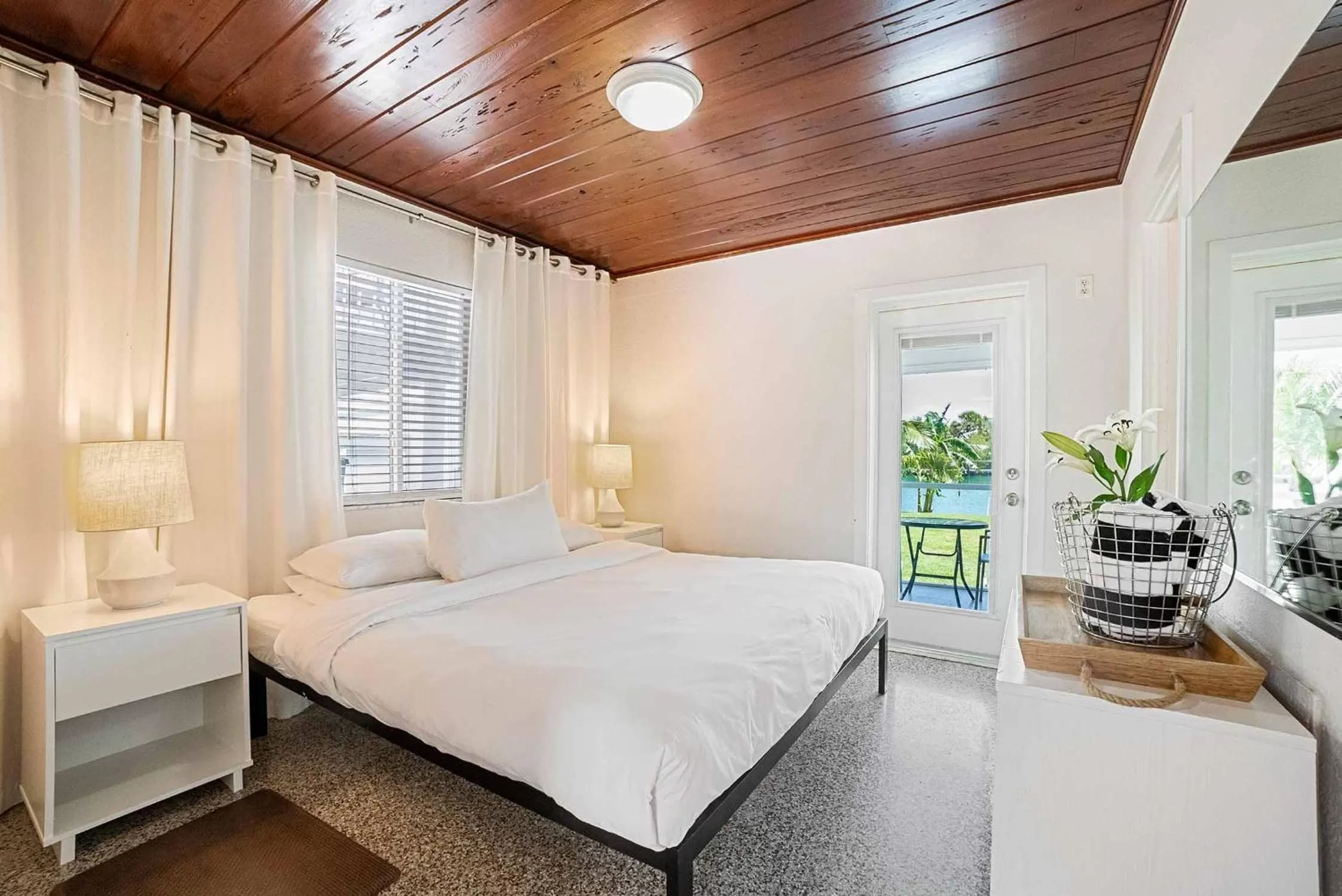 Bed in Casey Key Resort - Gulf Shores