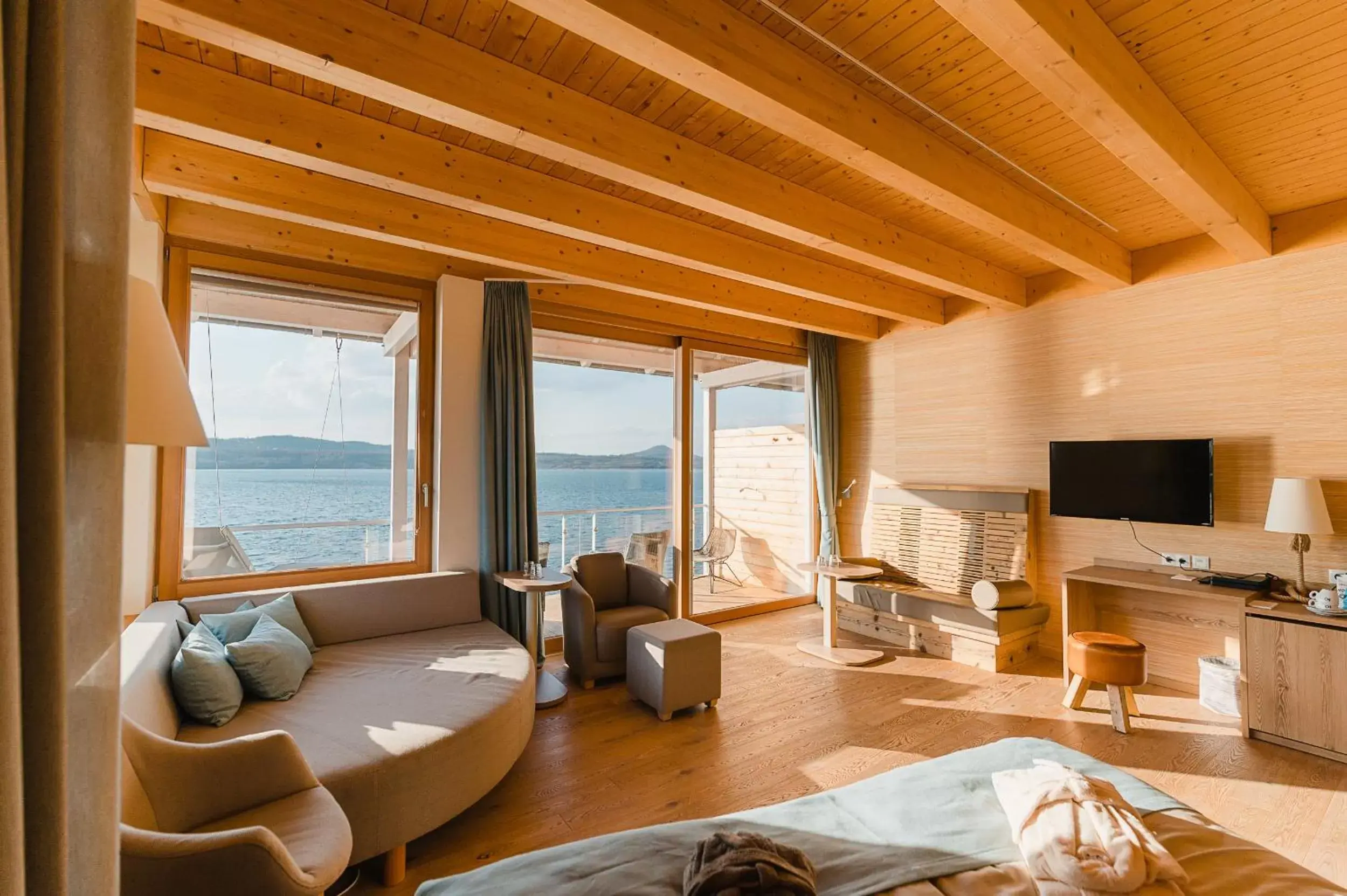 Family Suite with Spa and Lake View in Insel der Sinne Family Suite with Spa and Lake View in Insel der Sinne