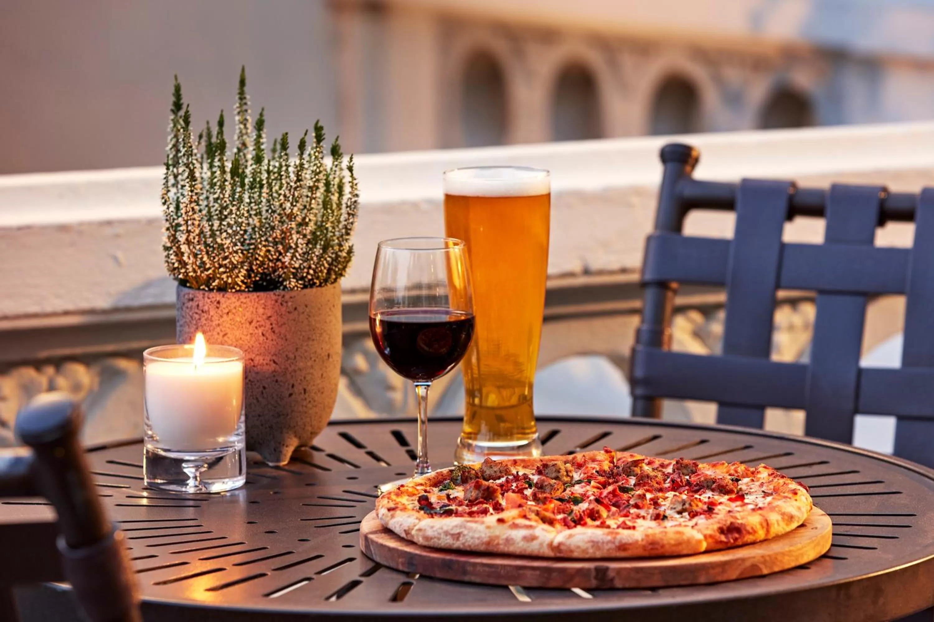 Food and drinks in Glorietta Bay Inn