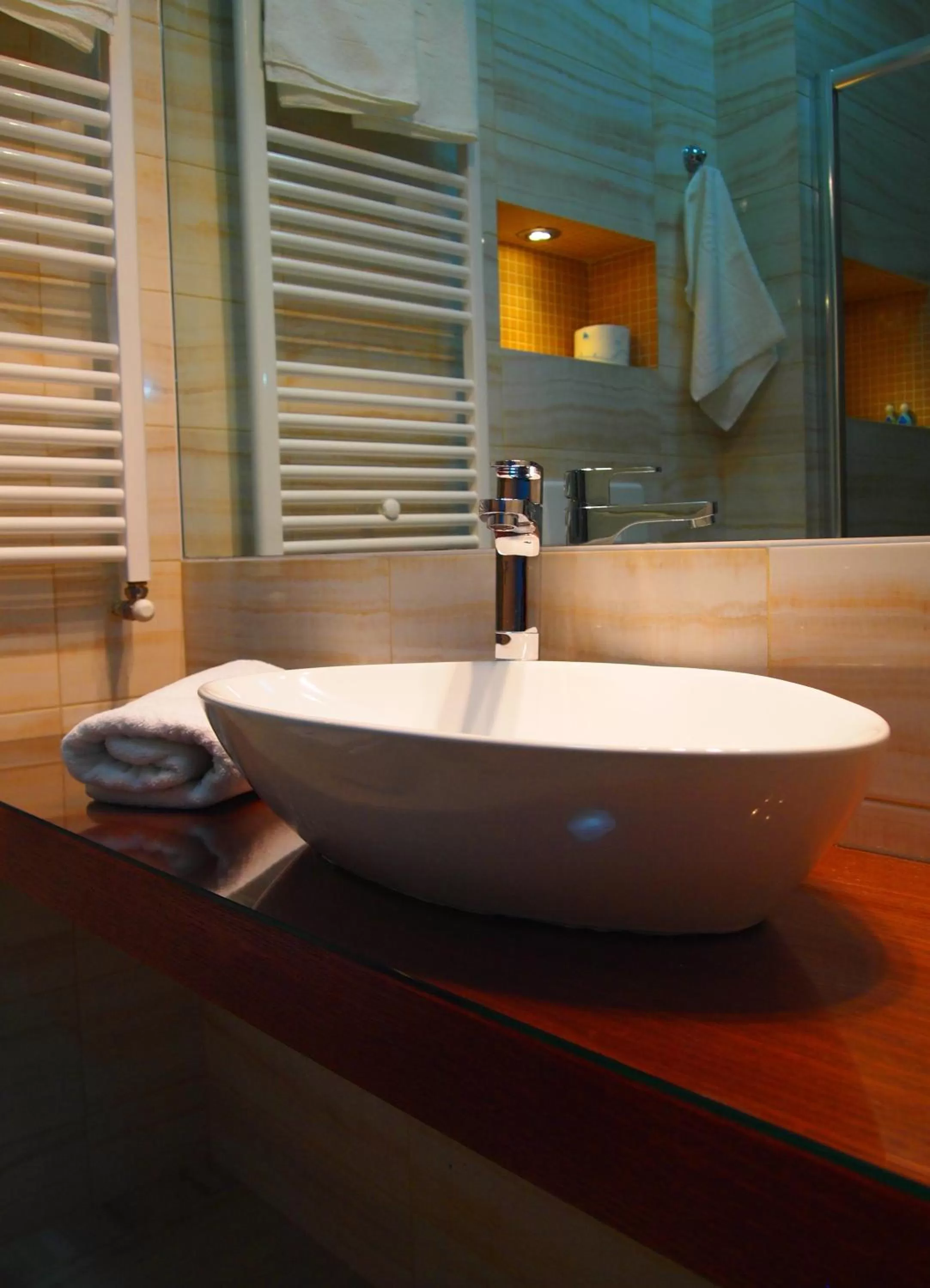 Toilet in Hotel Tim's