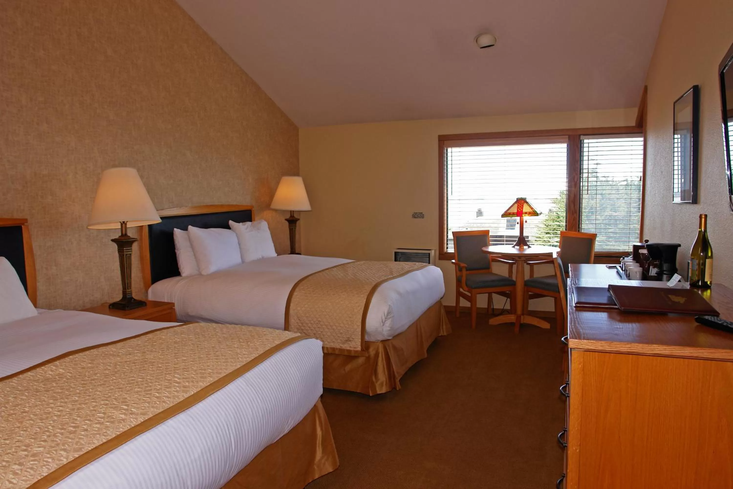 Day, Bed in The Inn at the Tides