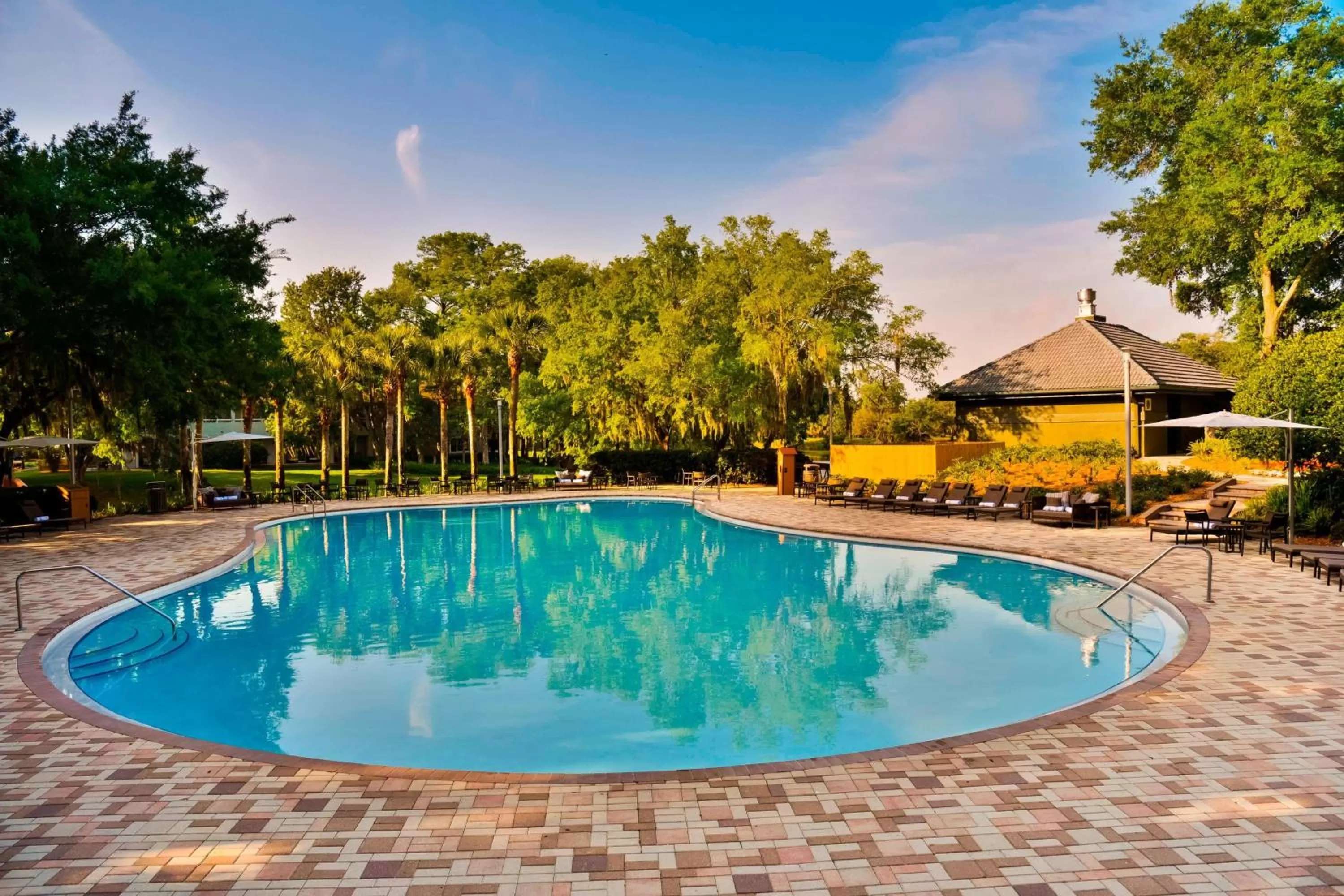 Swimming pool in Sawgrass Marriott Golf Resort & Spa