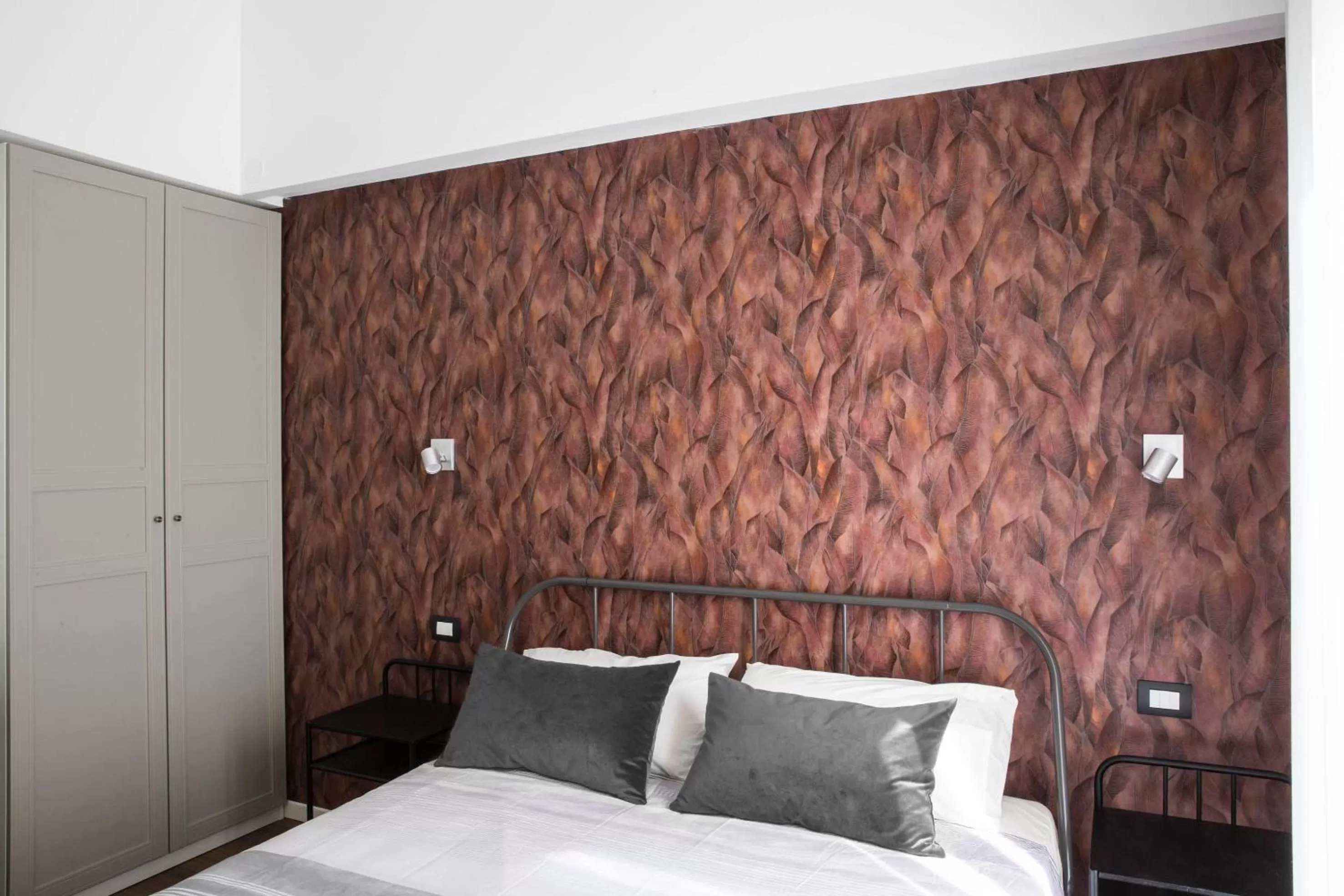 Bed in Four Elements