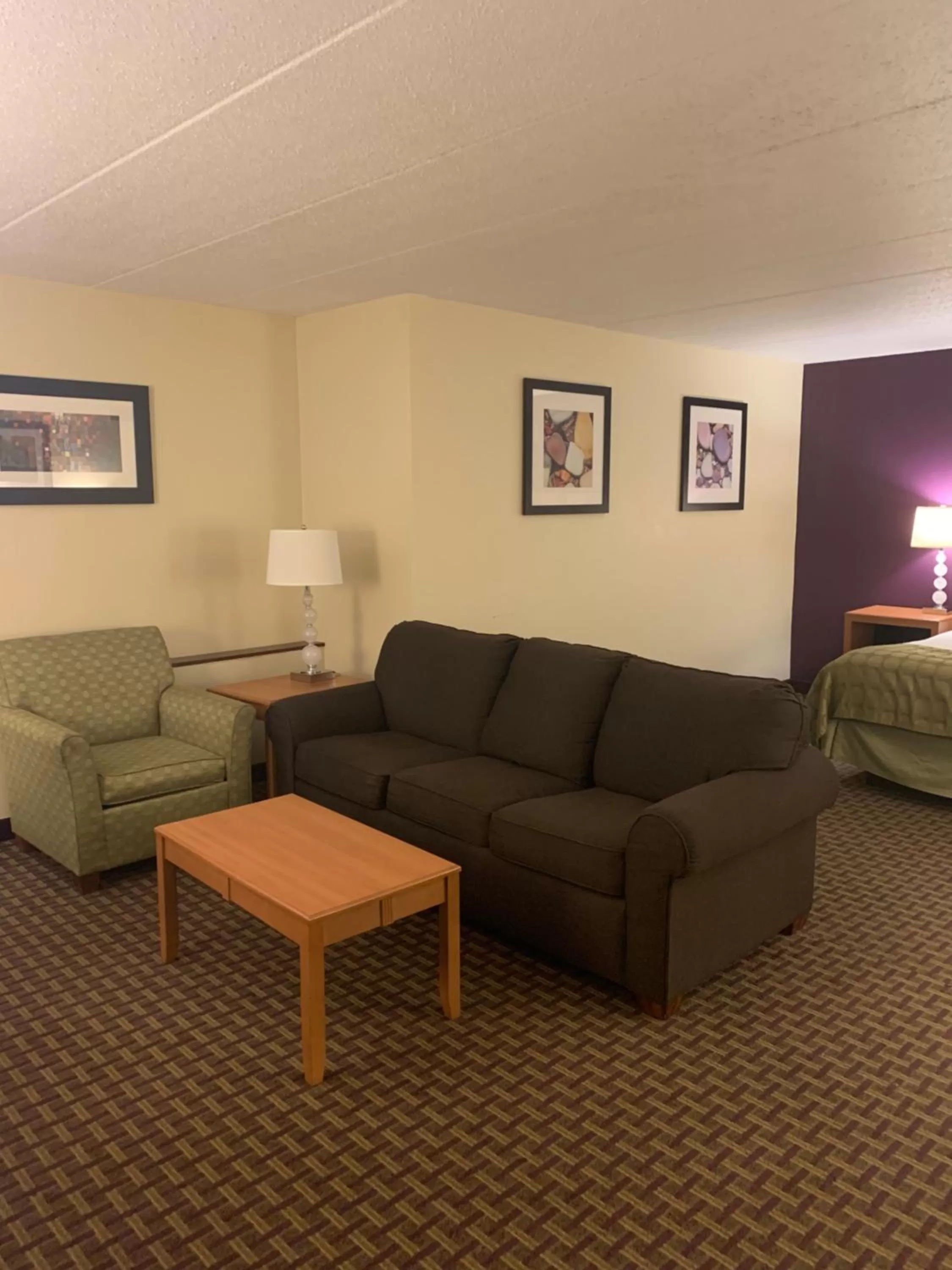 Seating area in Ramada by Wyndham Marquette