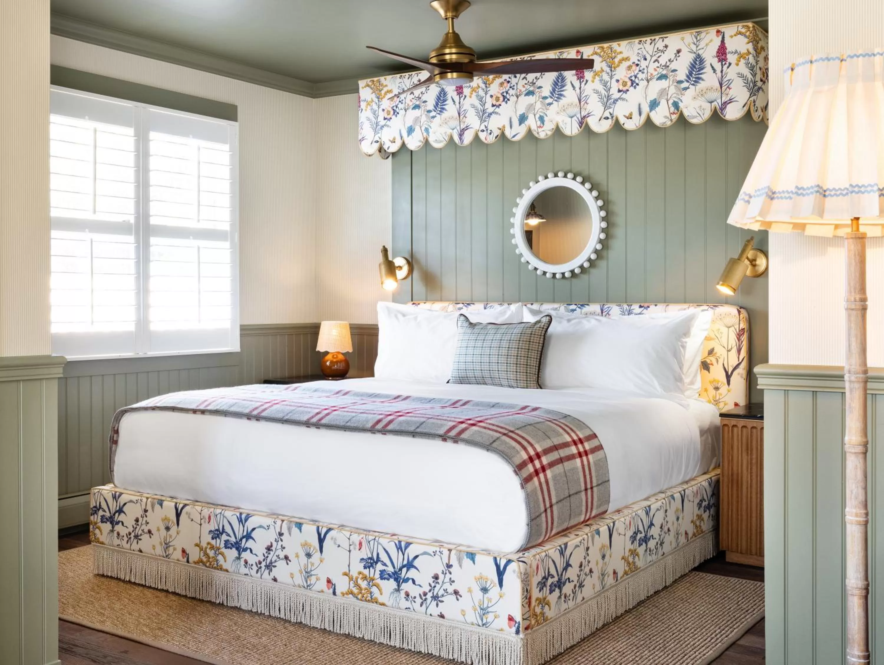 Bed in Le Petit Pali at 8th Ave