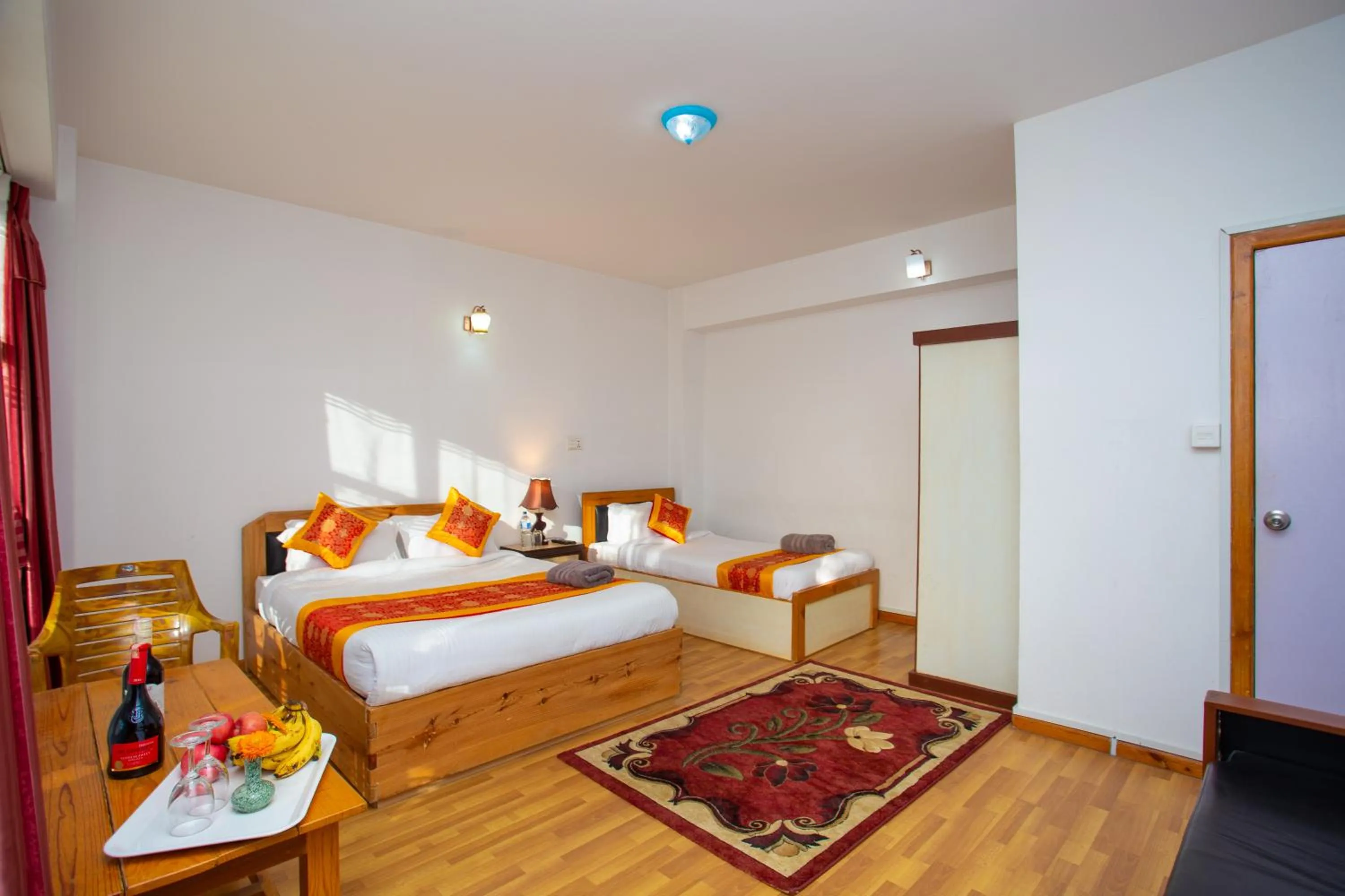 Food and drinks, Bed in The Boudha Inn