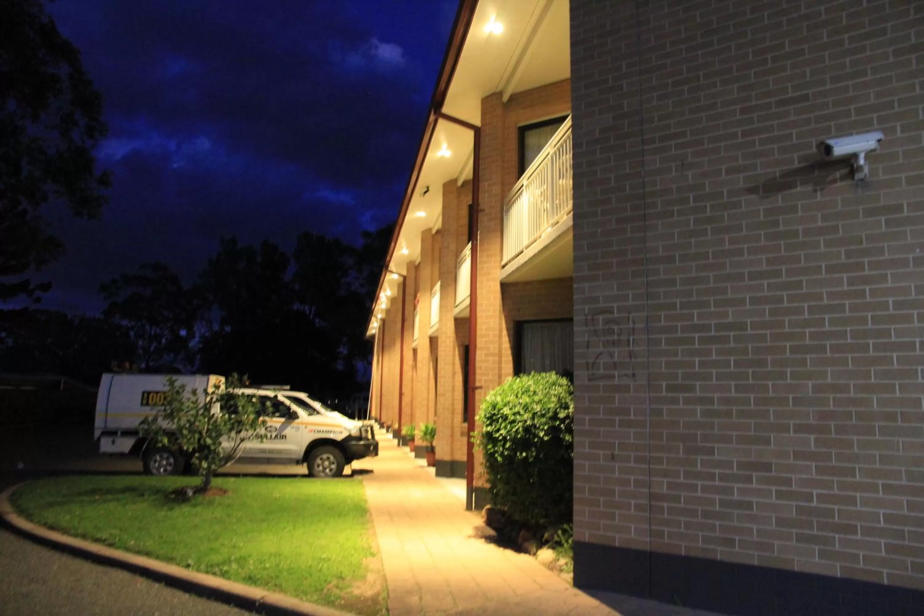 Property building in Charbonnier Motor Inn