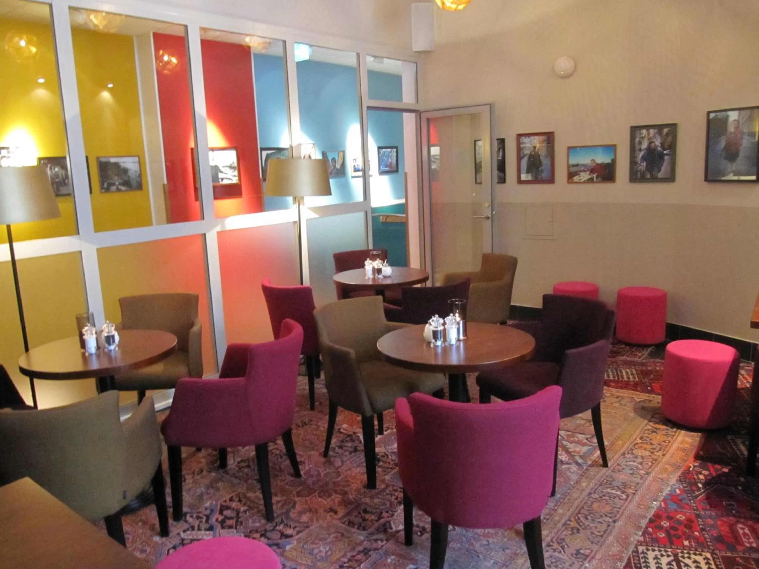 Lounge or bar in Hotel Rival