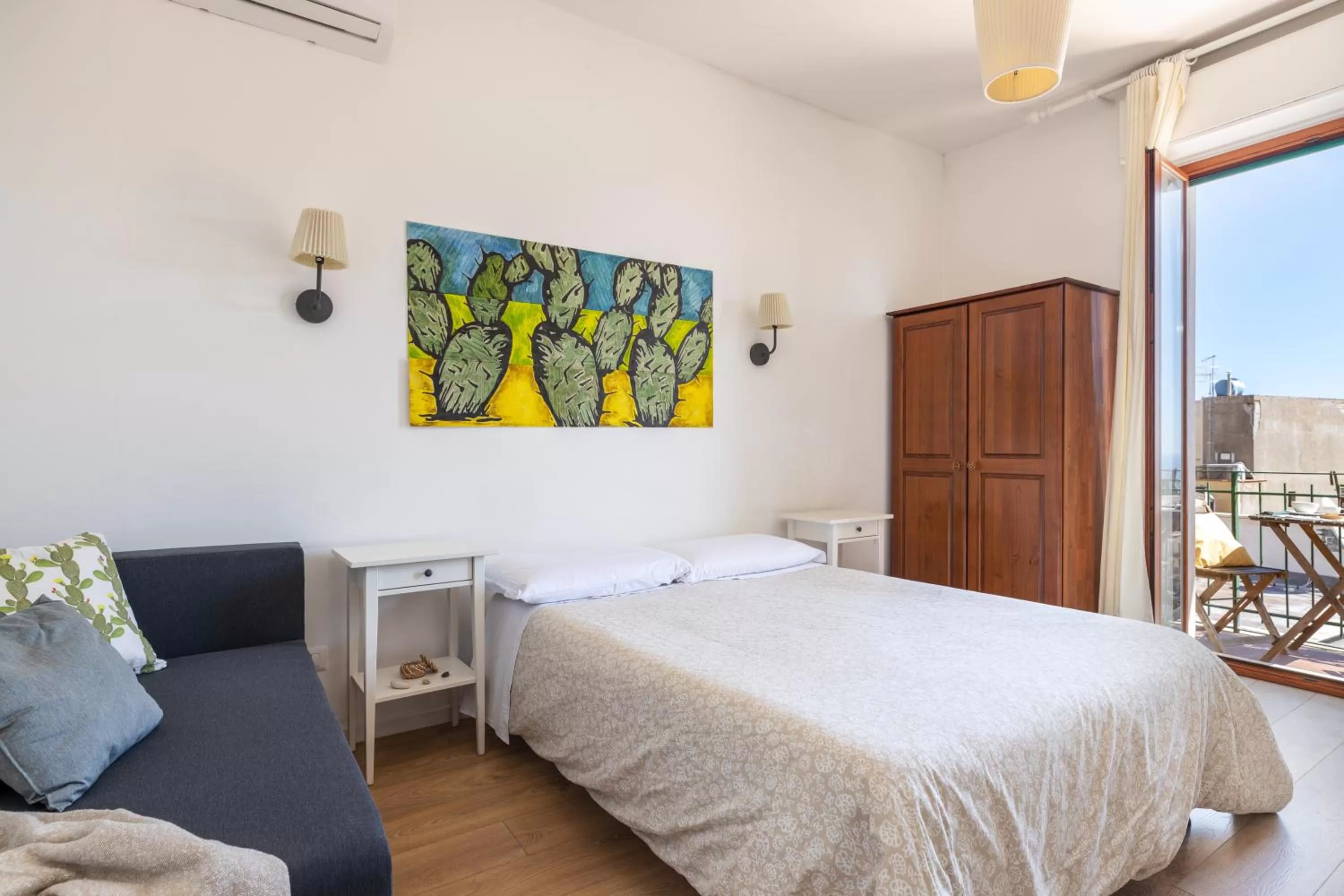 Bed in Tauromenion Guest House