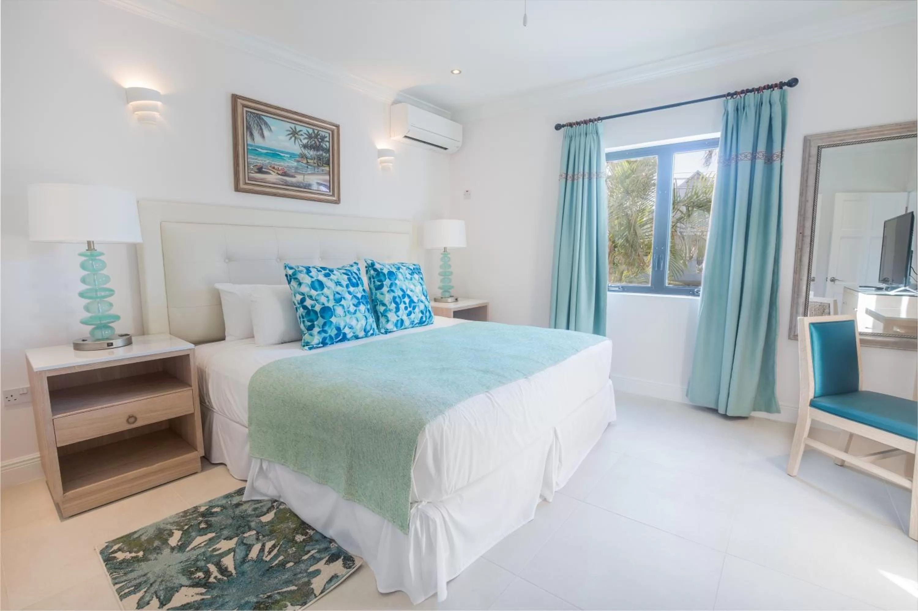 Bed in Bay Gardens Beach Resort & Spa