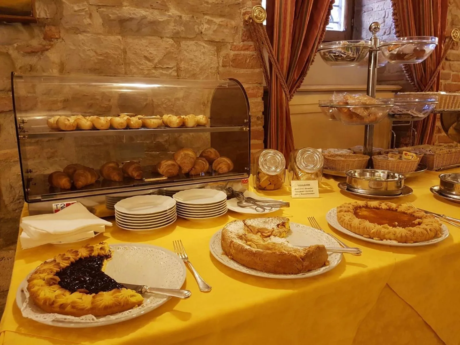 Food and drinks in Hotel Fonte Cesia