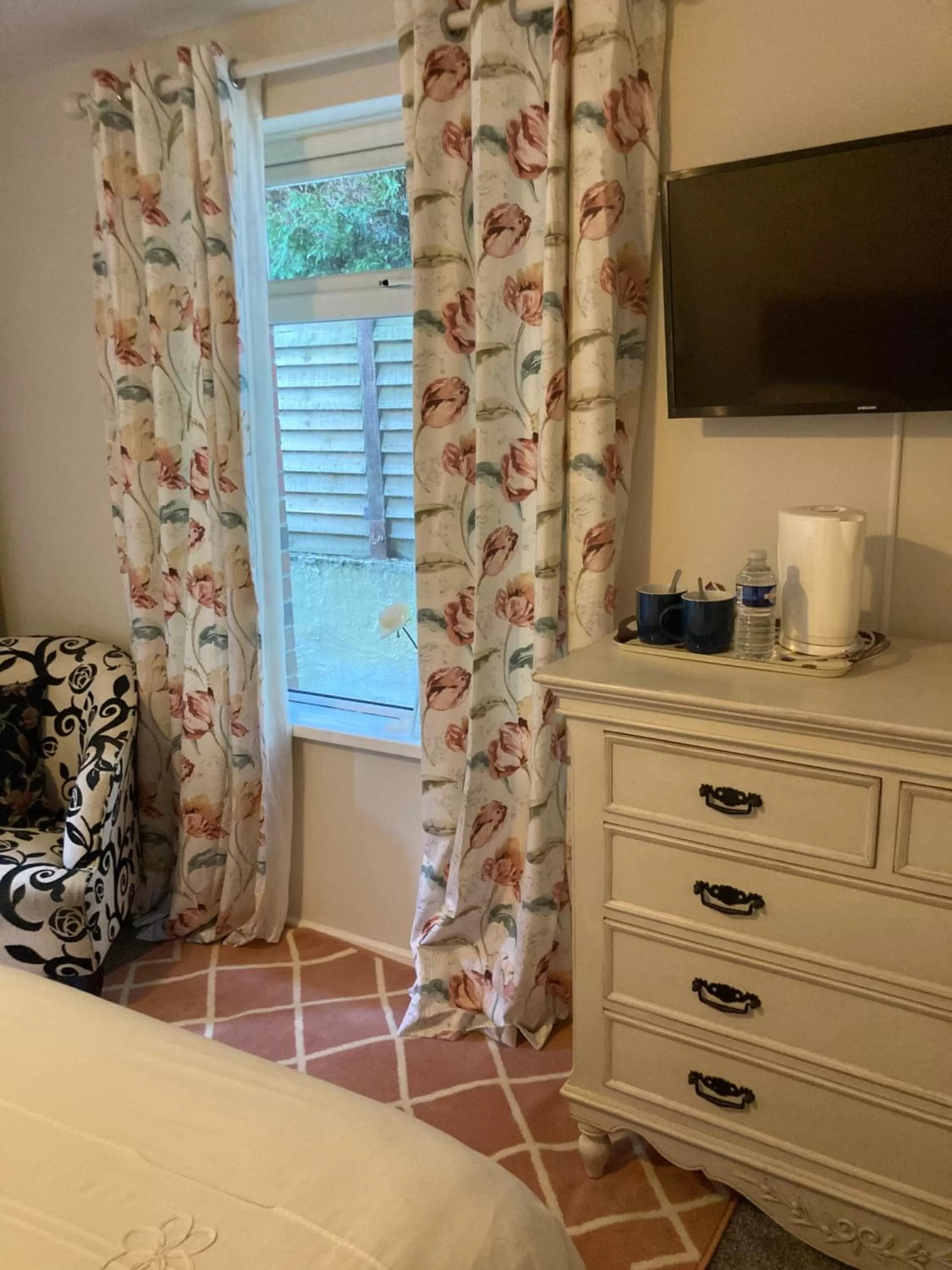 Bed in Overdale Motel