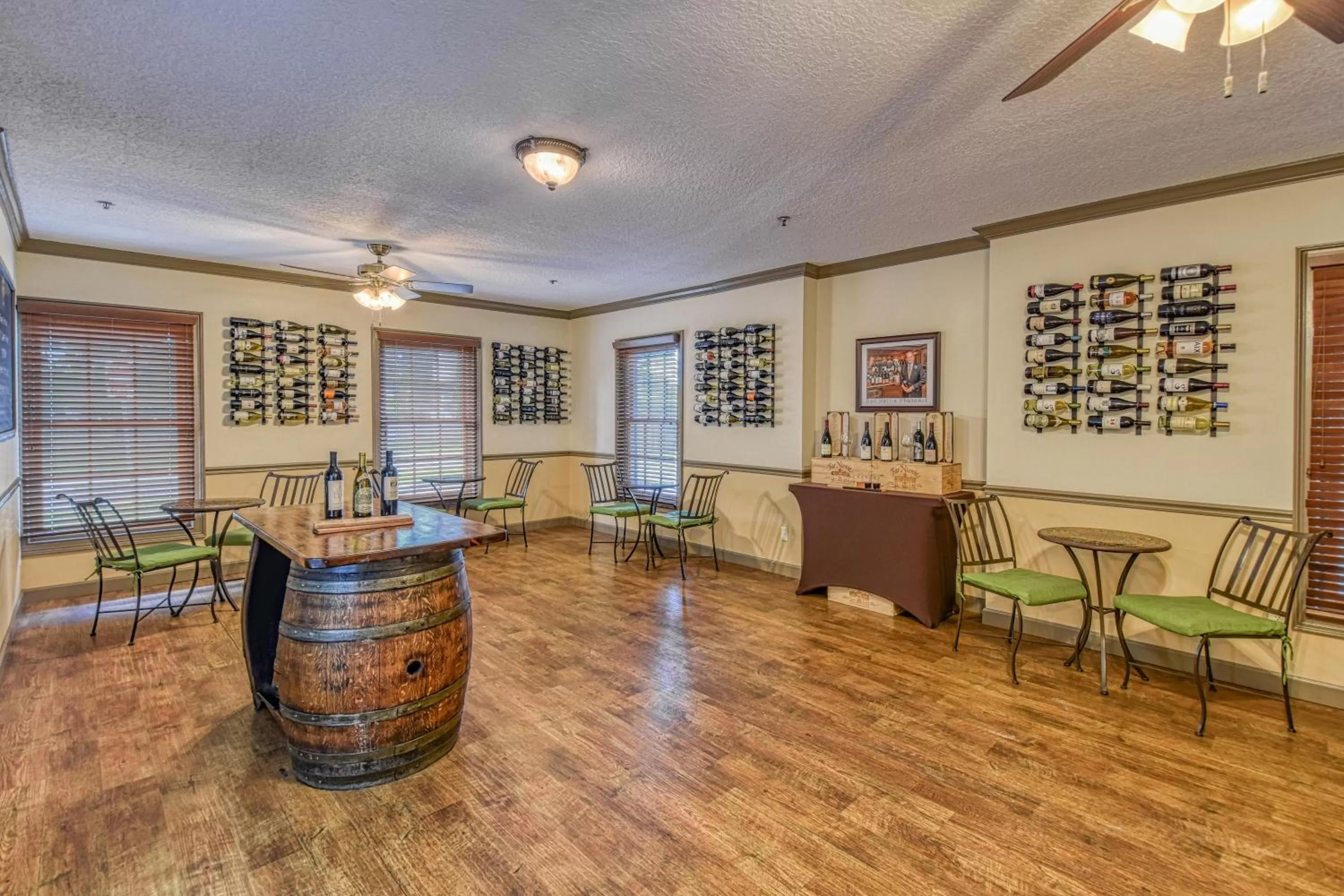 Seating area in St George Inn - Saint Augustine