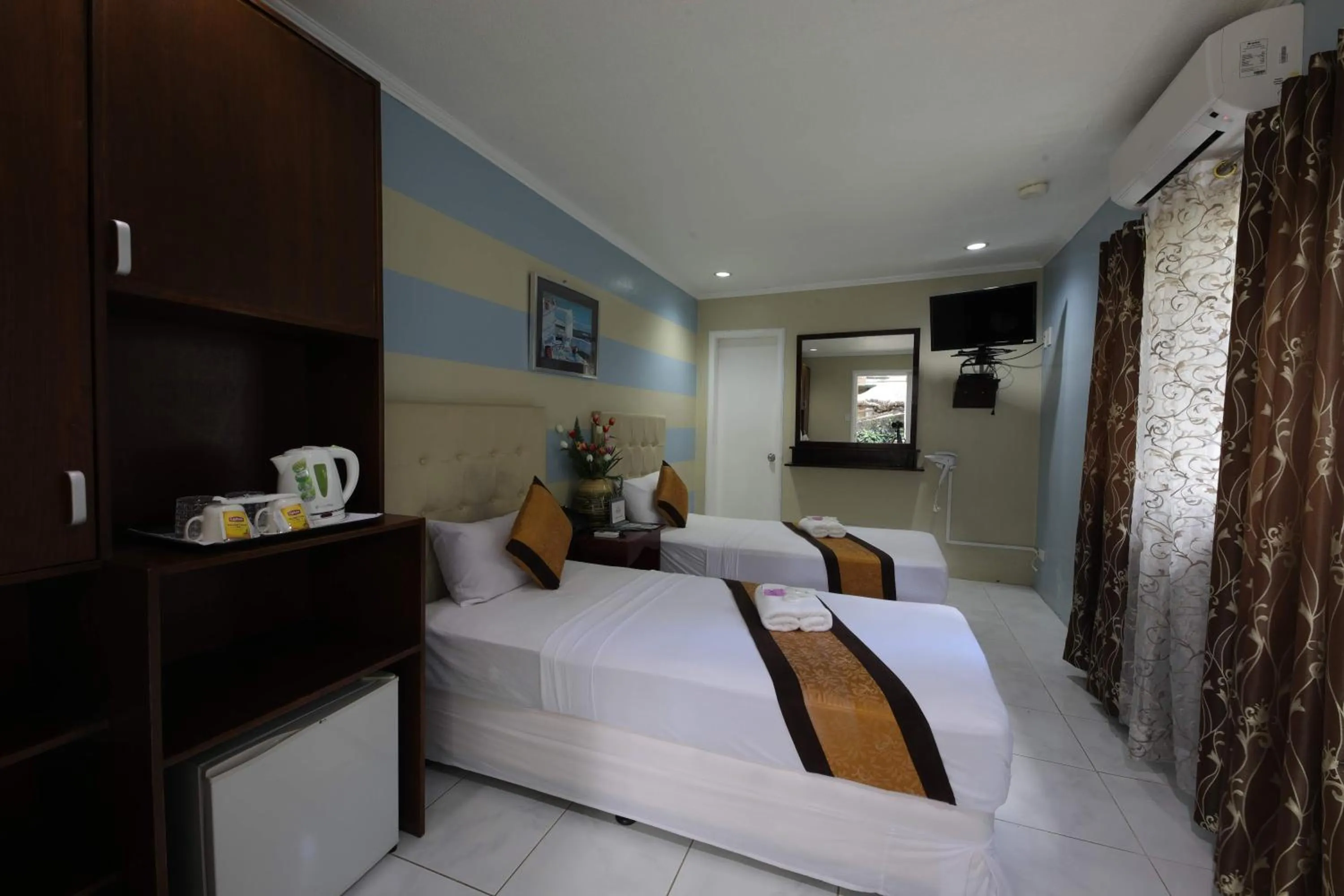 Bedroom, Bed in Loreland Farm Resort