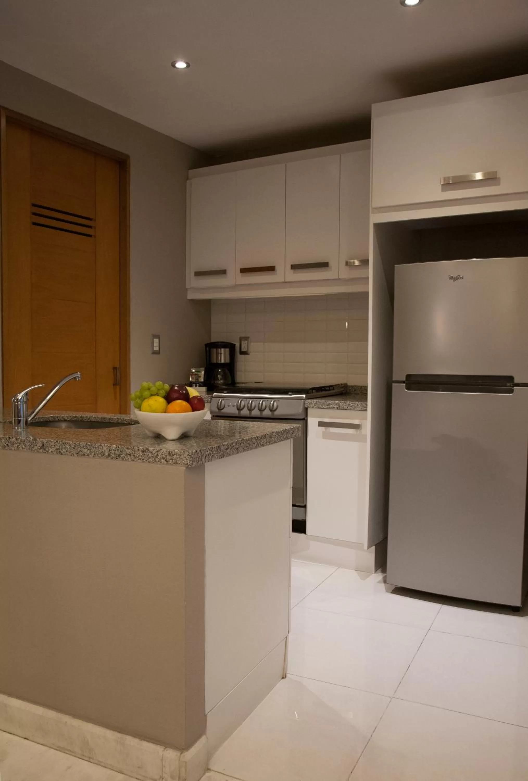 Kitchen or kitchenette in Pennsylvania Suites