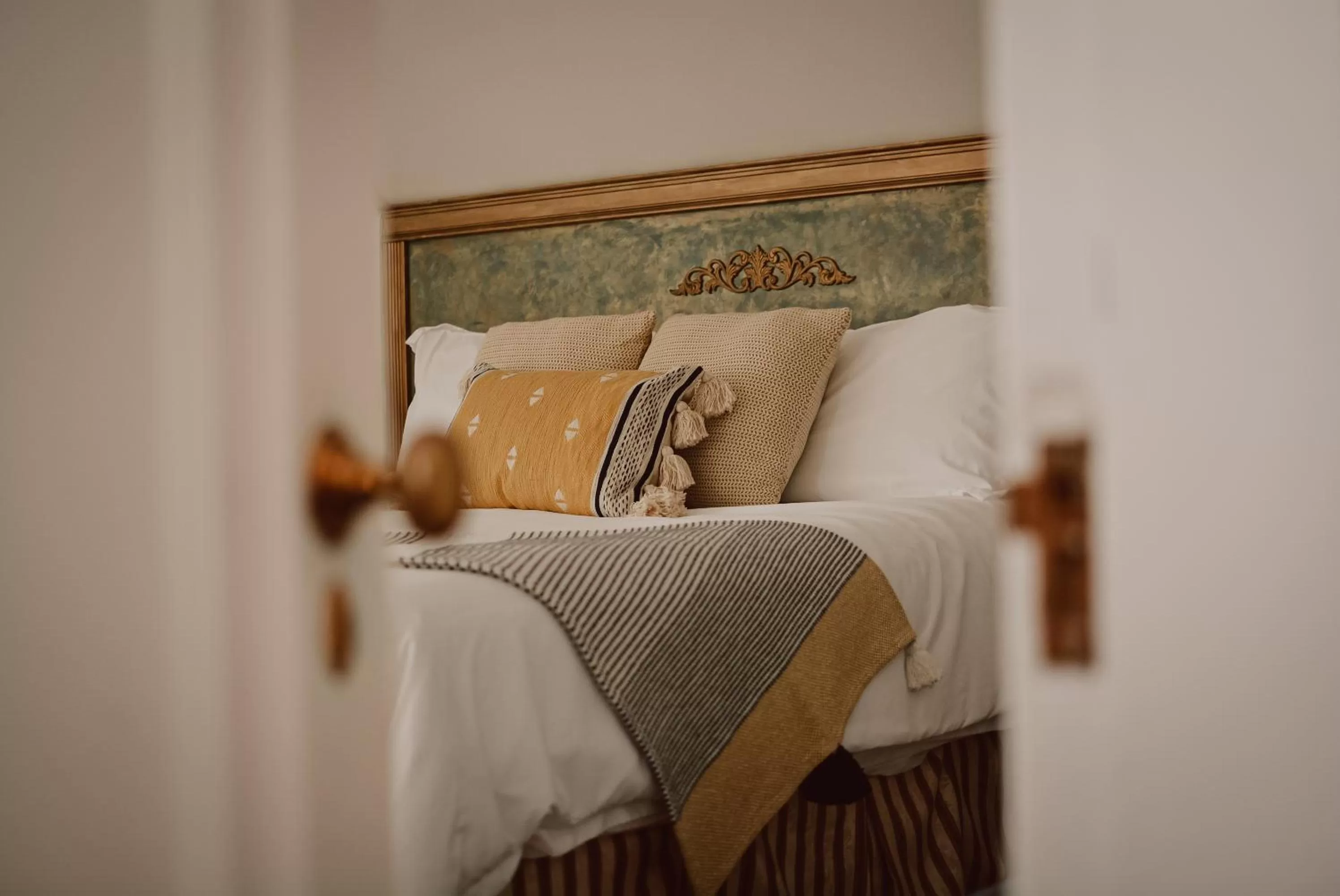 Bed in Hill Road Manor Bed & Breakfast