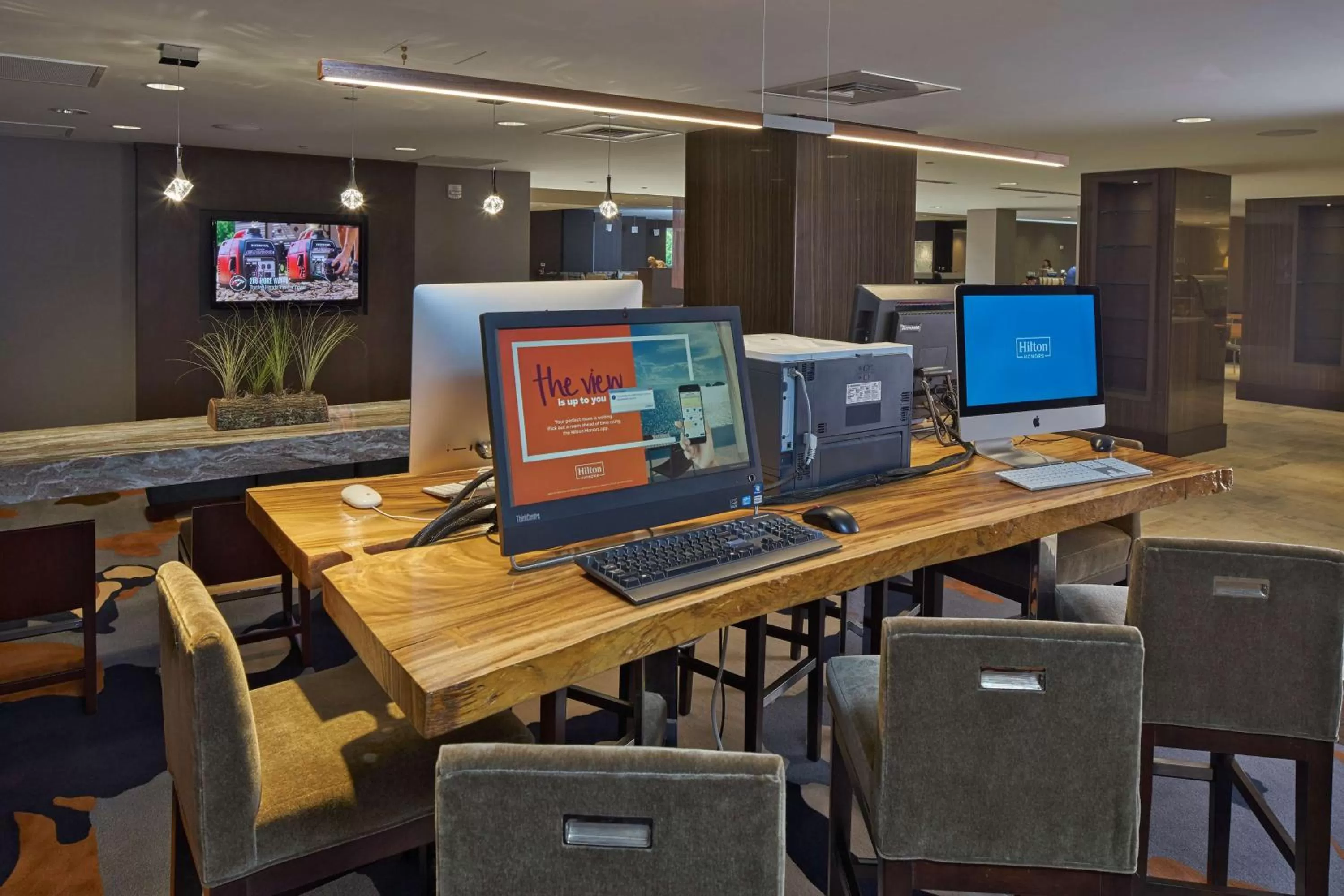 Business facilities in Hilton Raleigh North Hills