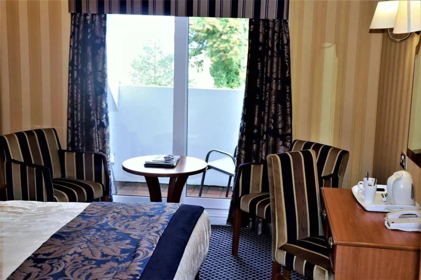 Photo of the whole room, Bed in Buckatree Hall Hotel